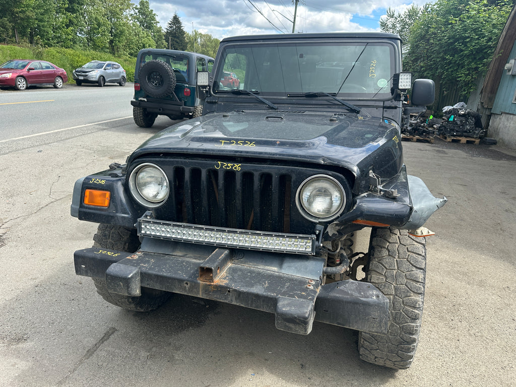 2005 Jeep Wrangler TJ 2.4 – J2526