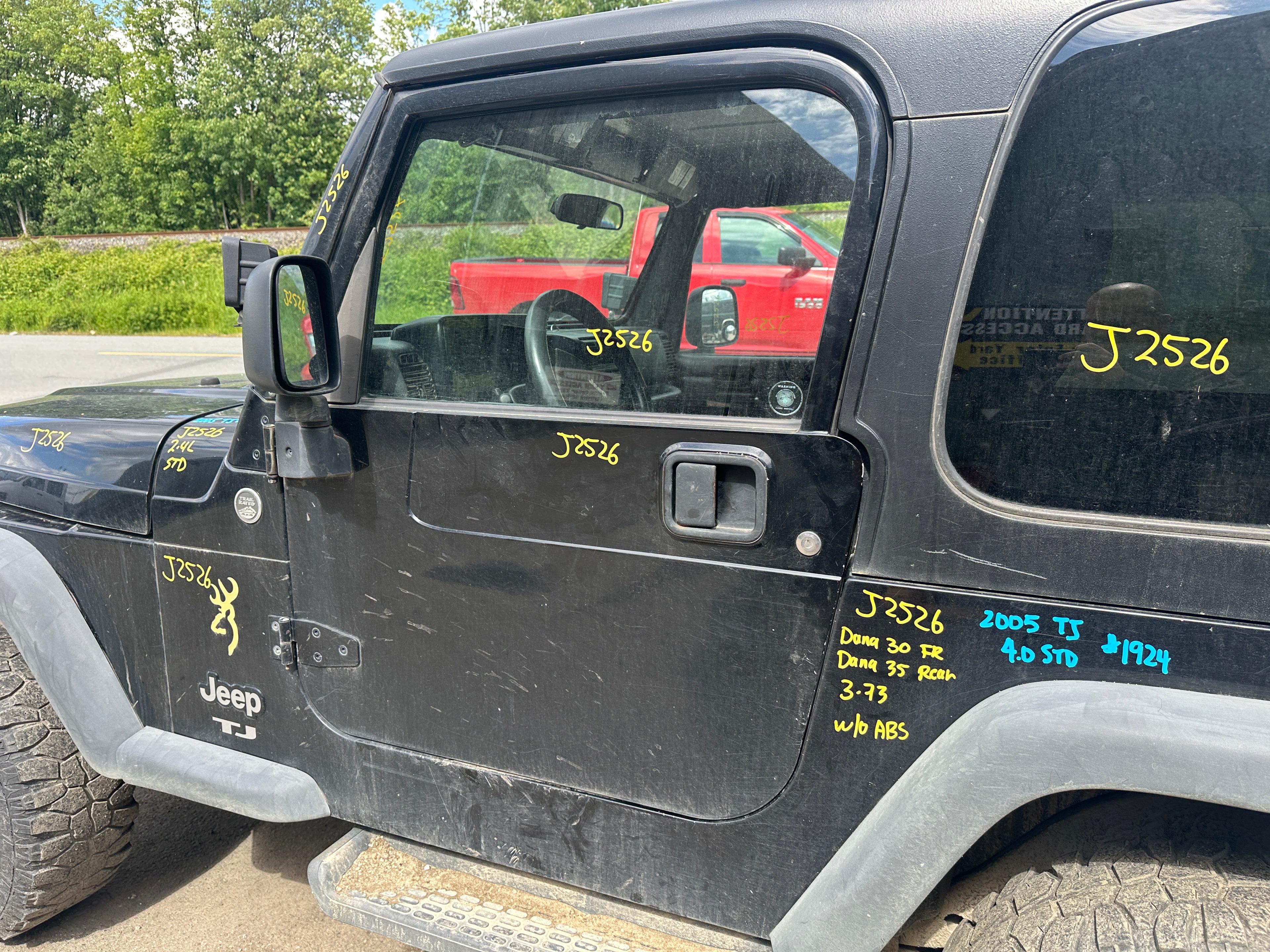 2005 Jeep Wrangler TJ 2.4 – J2526