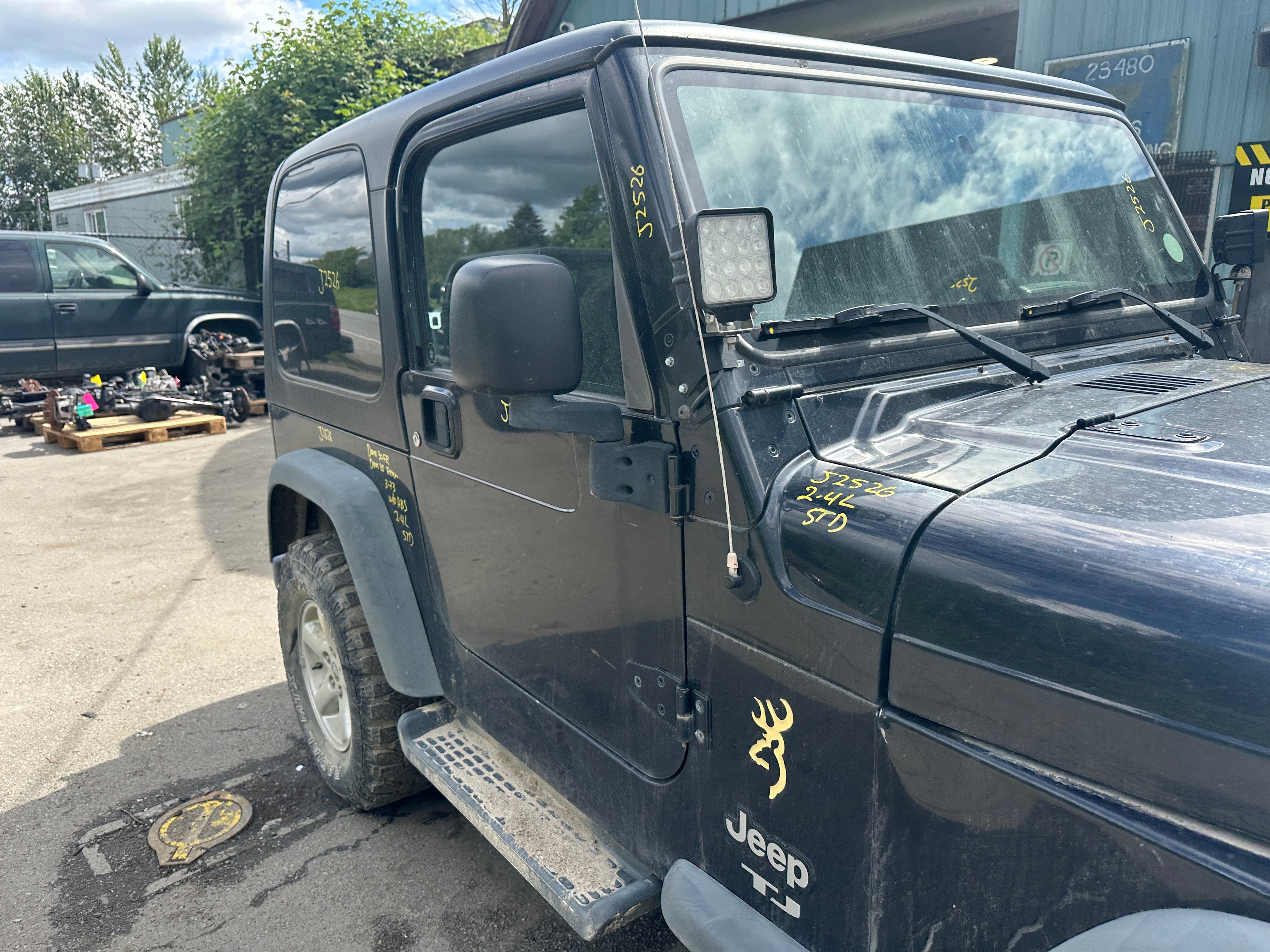 2005 Jeep Wrangler TJ 2.4 – J2526