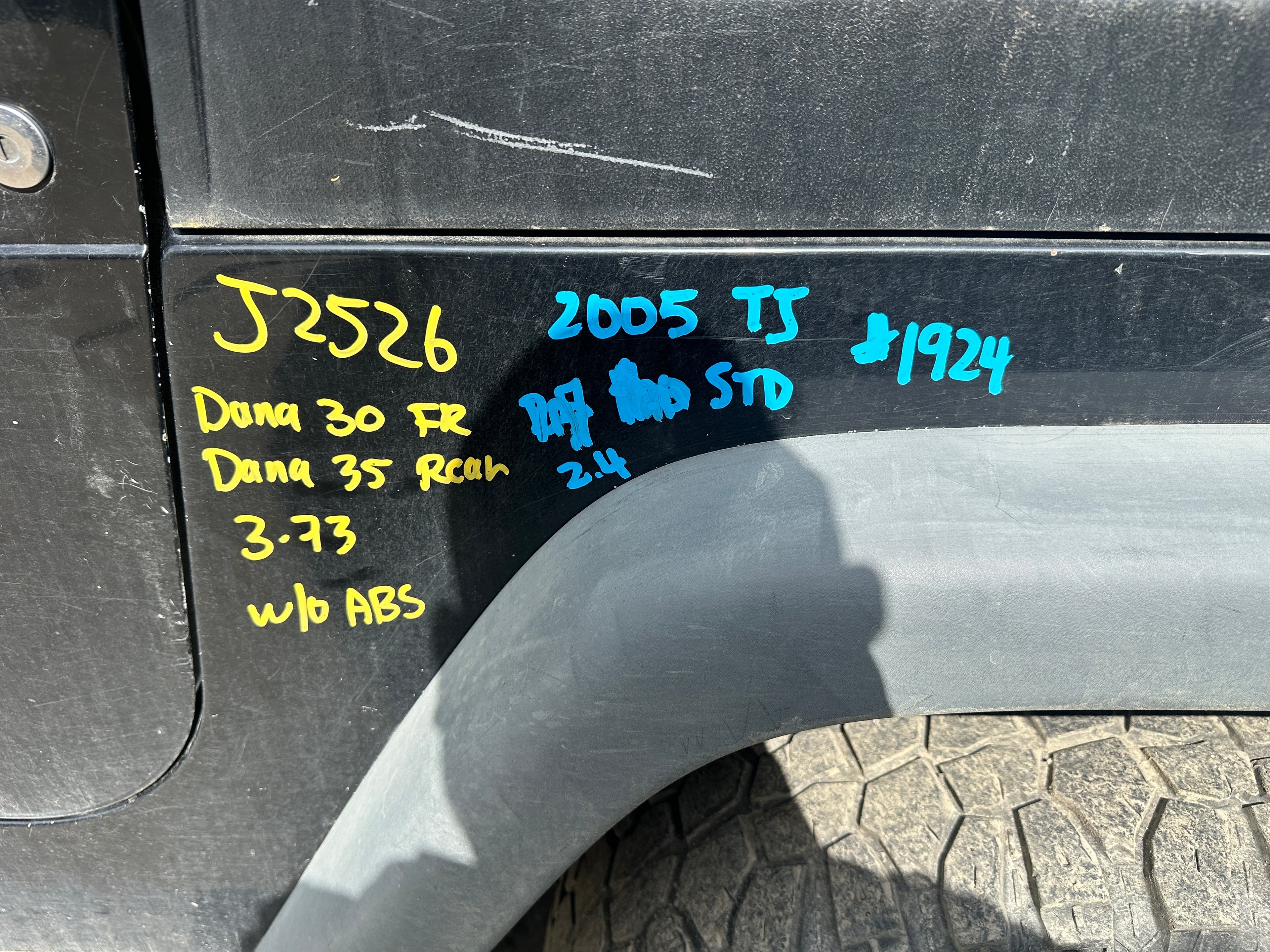 2005 Jeep Wrangler TJ 2.4 – J2526