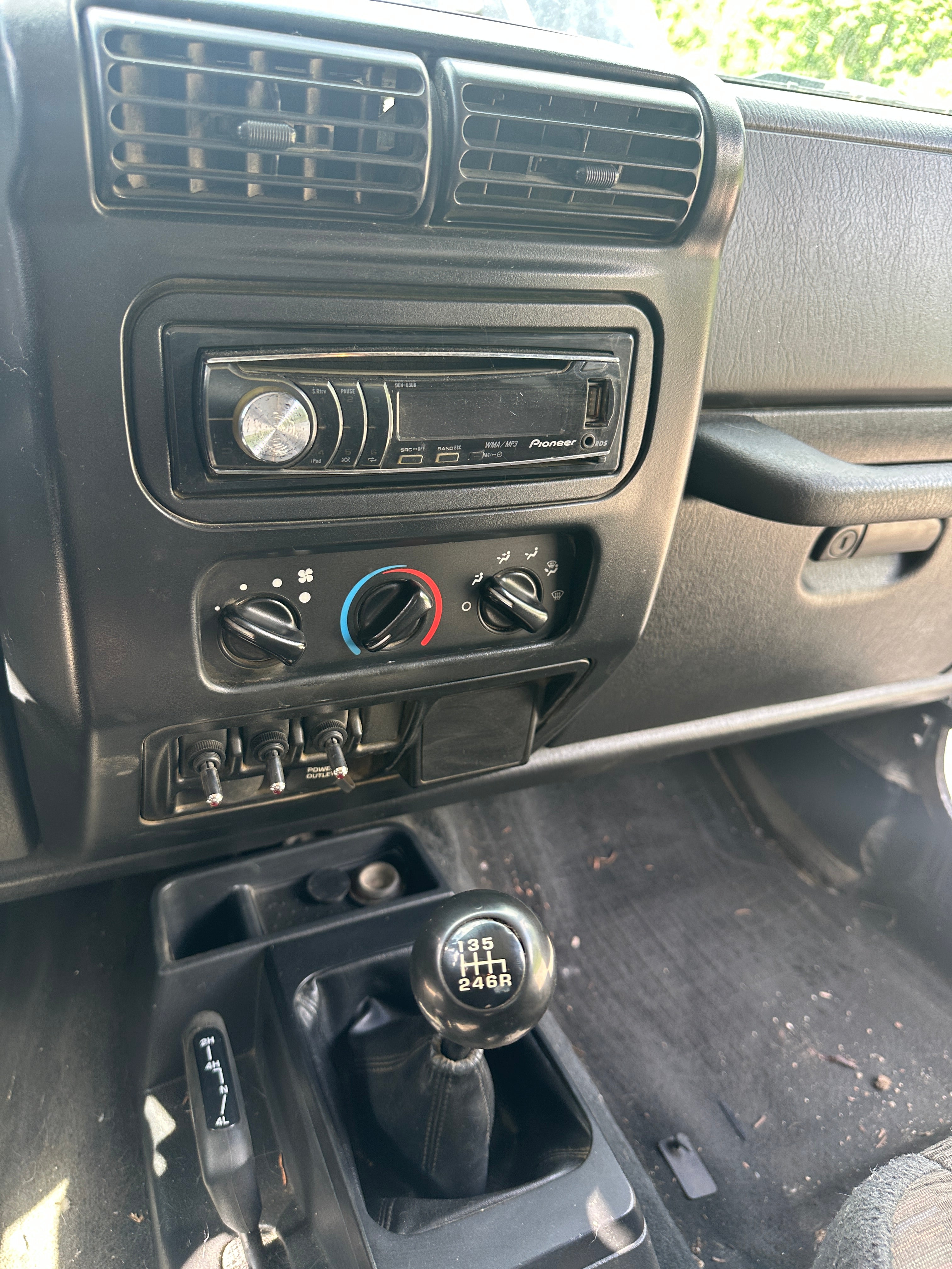 2005 Jeep Wrangler TJ 2.4 – J2526