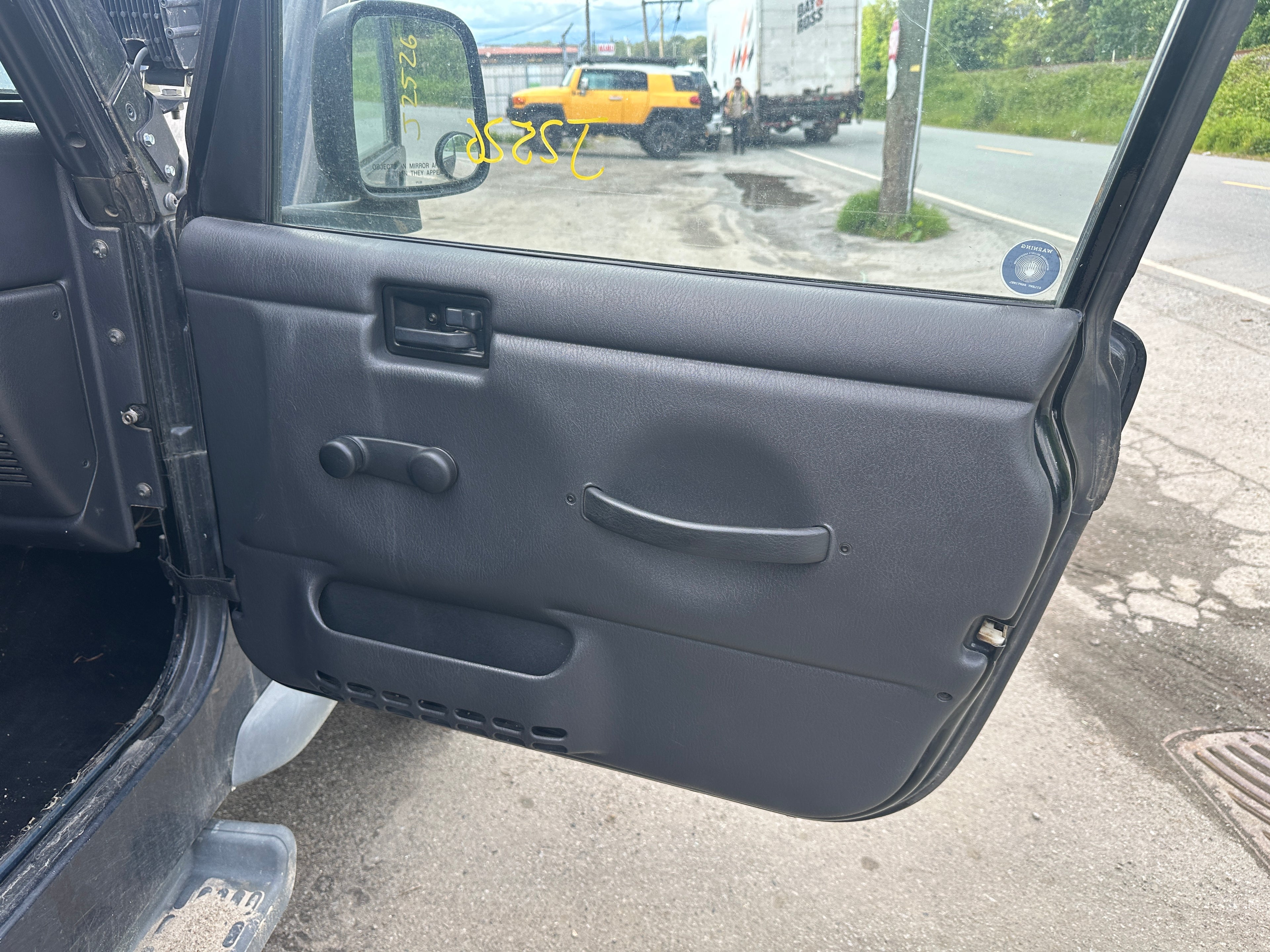 2005 Jeep Wrangler TJ 2.4 – J2526