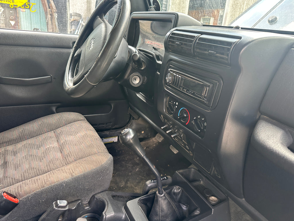 2005 Jeep Wrangler TJ 2.4 – J2526
