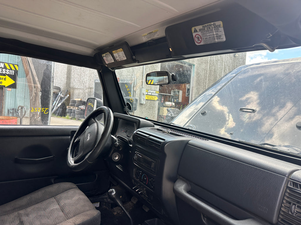 2005 Jeep Wrangler TJ 2.4 – J2526