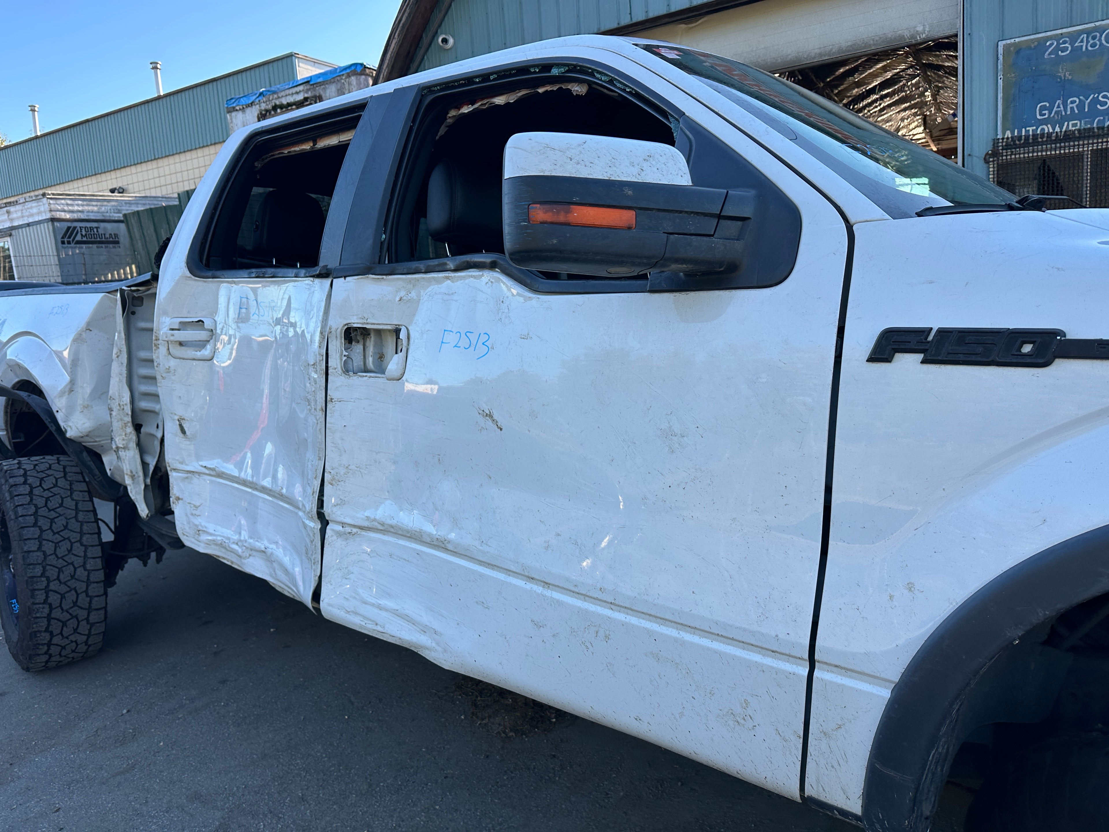 2014 Ford F-150 4x4 5.0 – F2513