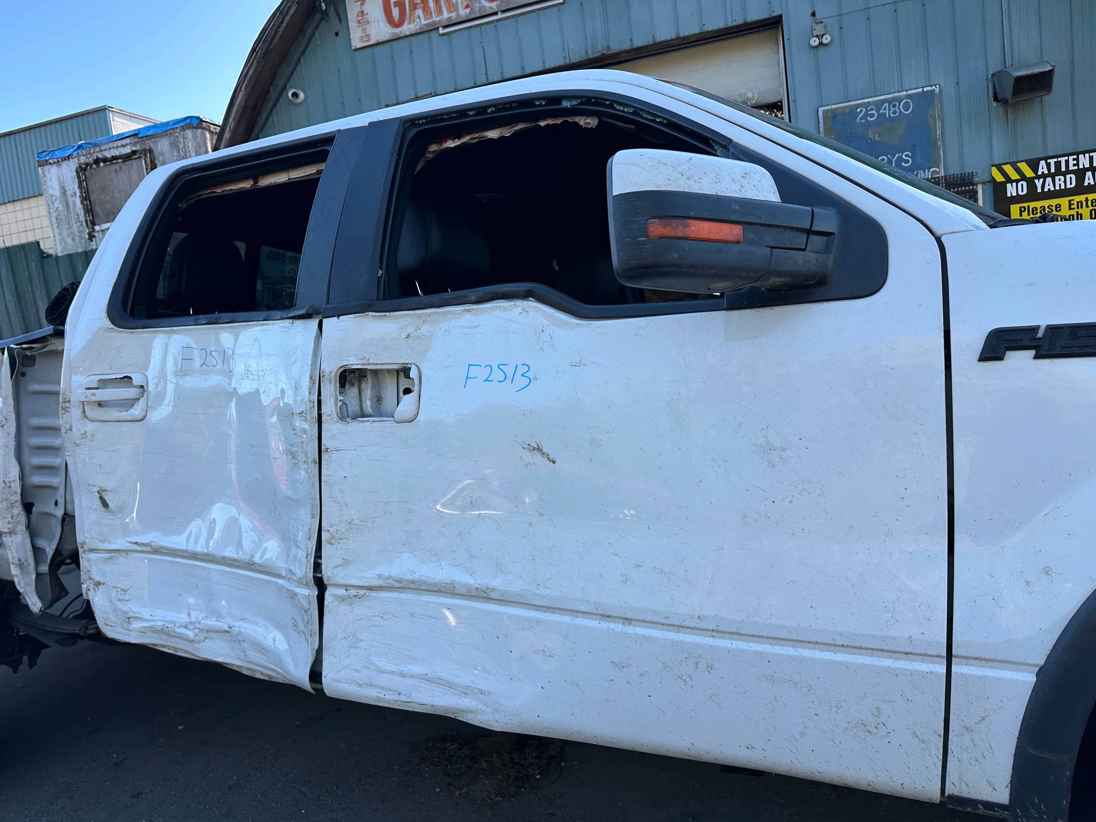 2014 Ford F-150 4x4 5.0 – F2513