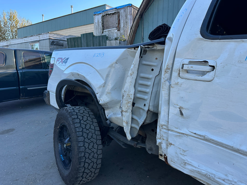 2014 Ford F-150 4x4 5.0 – F2513