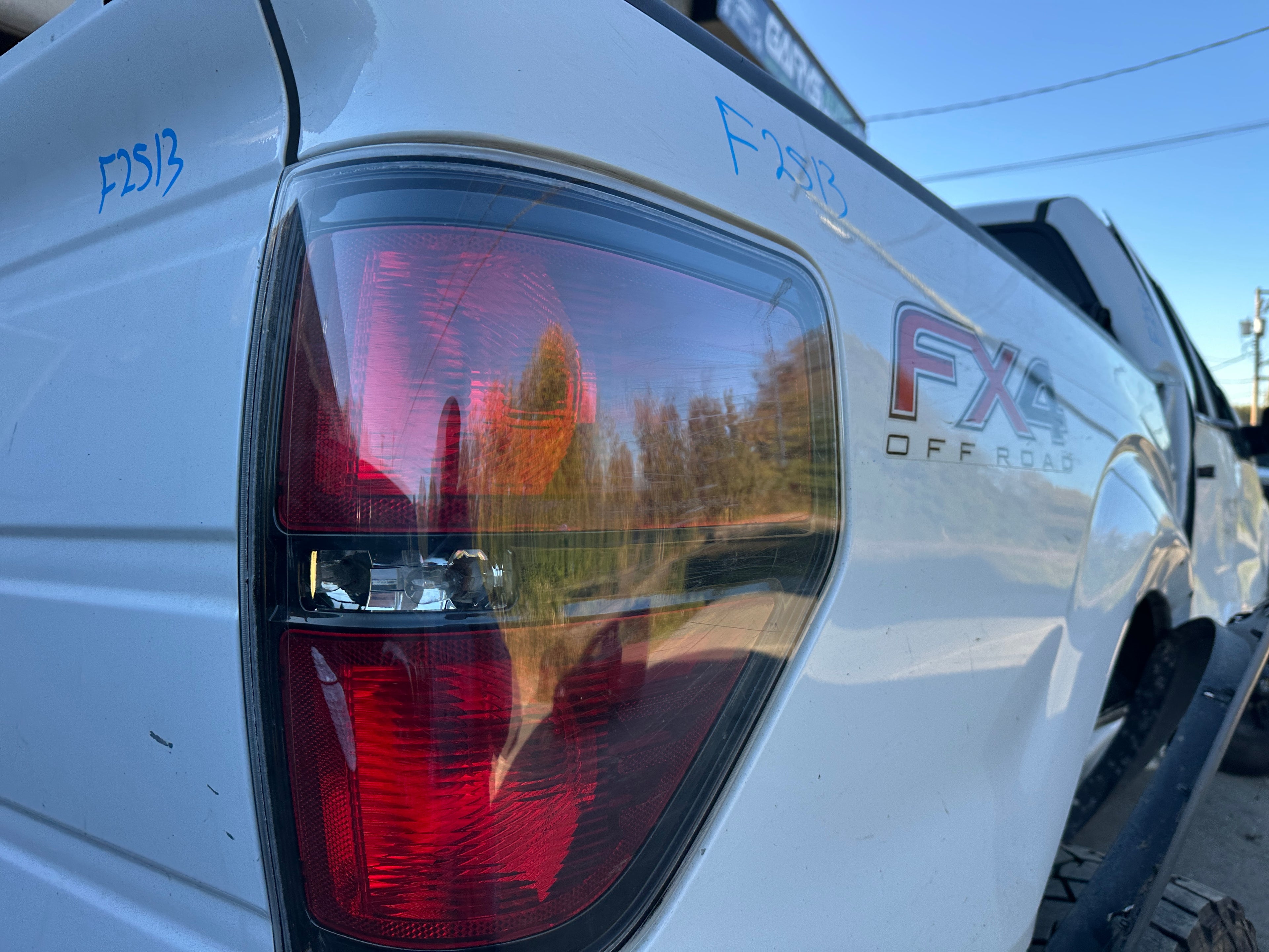 2014 Ford F-150 4x4 5.0 – F2513