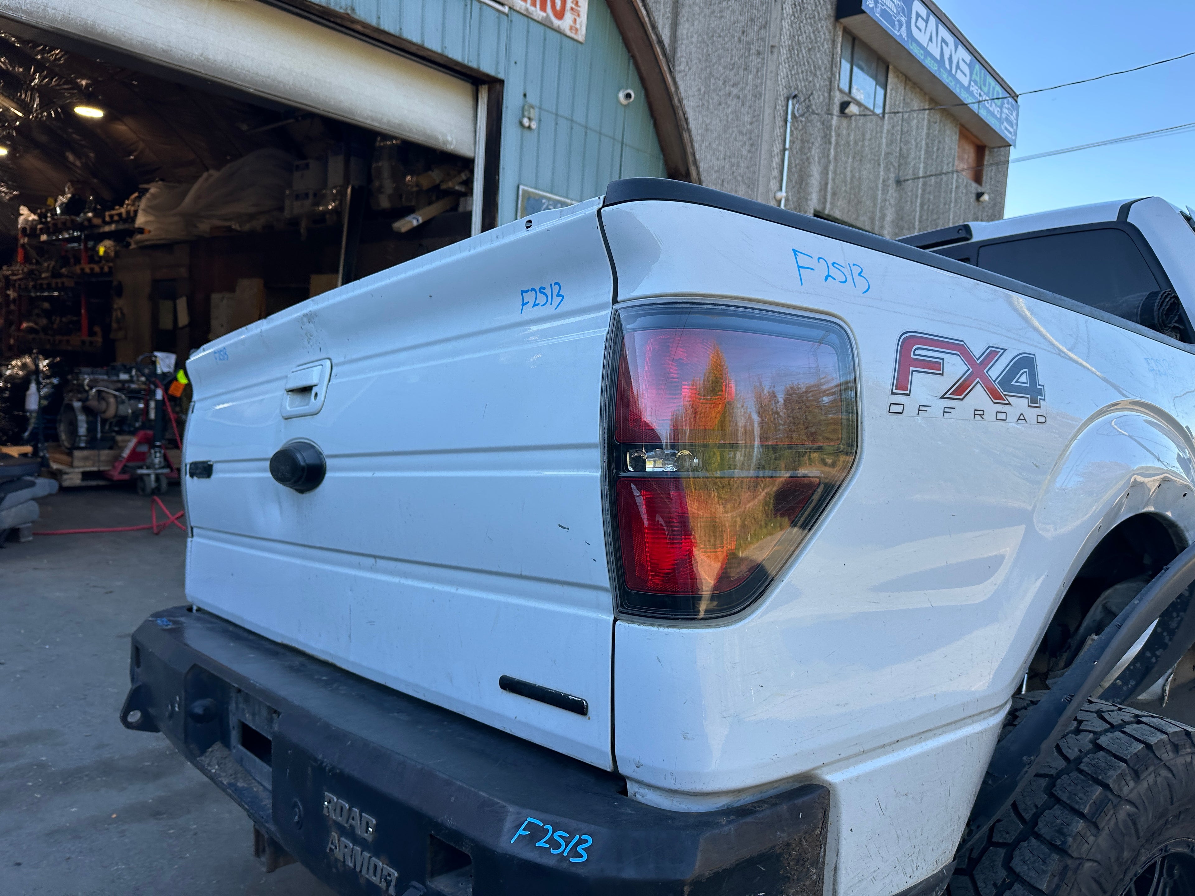 2014 Ford F-150 4x4 5.0 – F2513