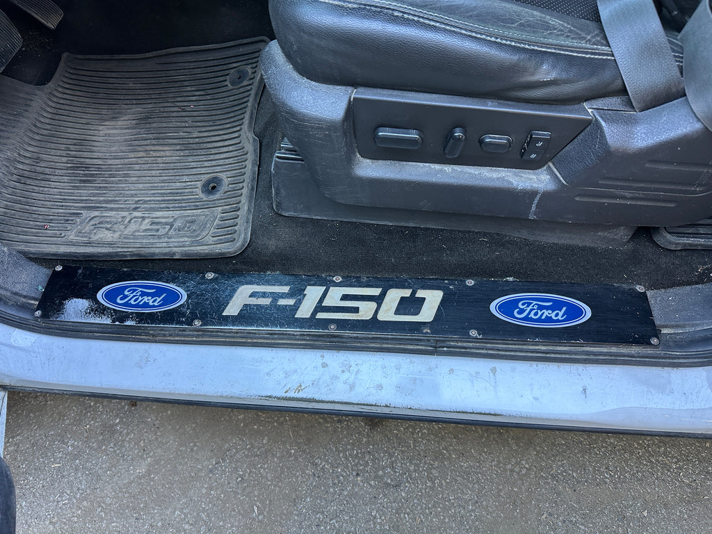 2014 Ford F-150 4x4 5.0 – F2513