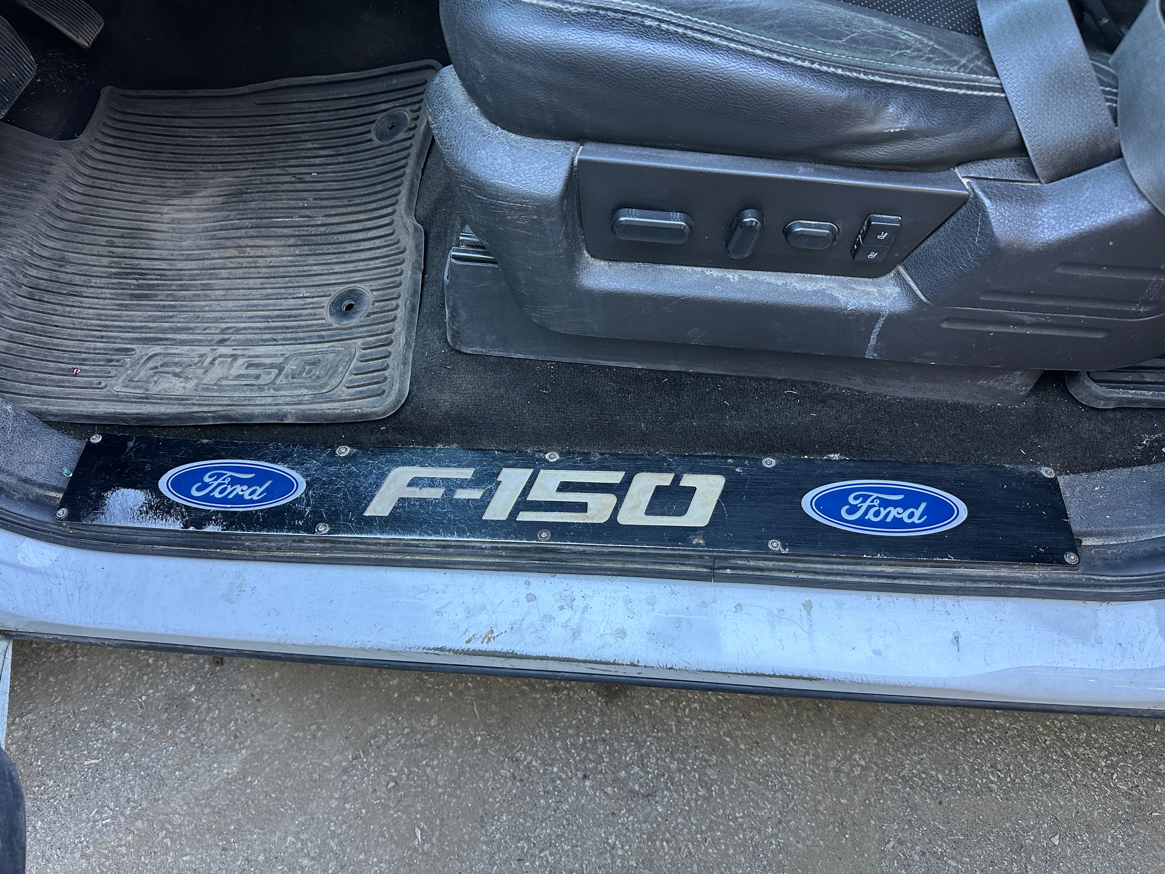 2014 Ford F-150 4x4 5.0 – F2513
