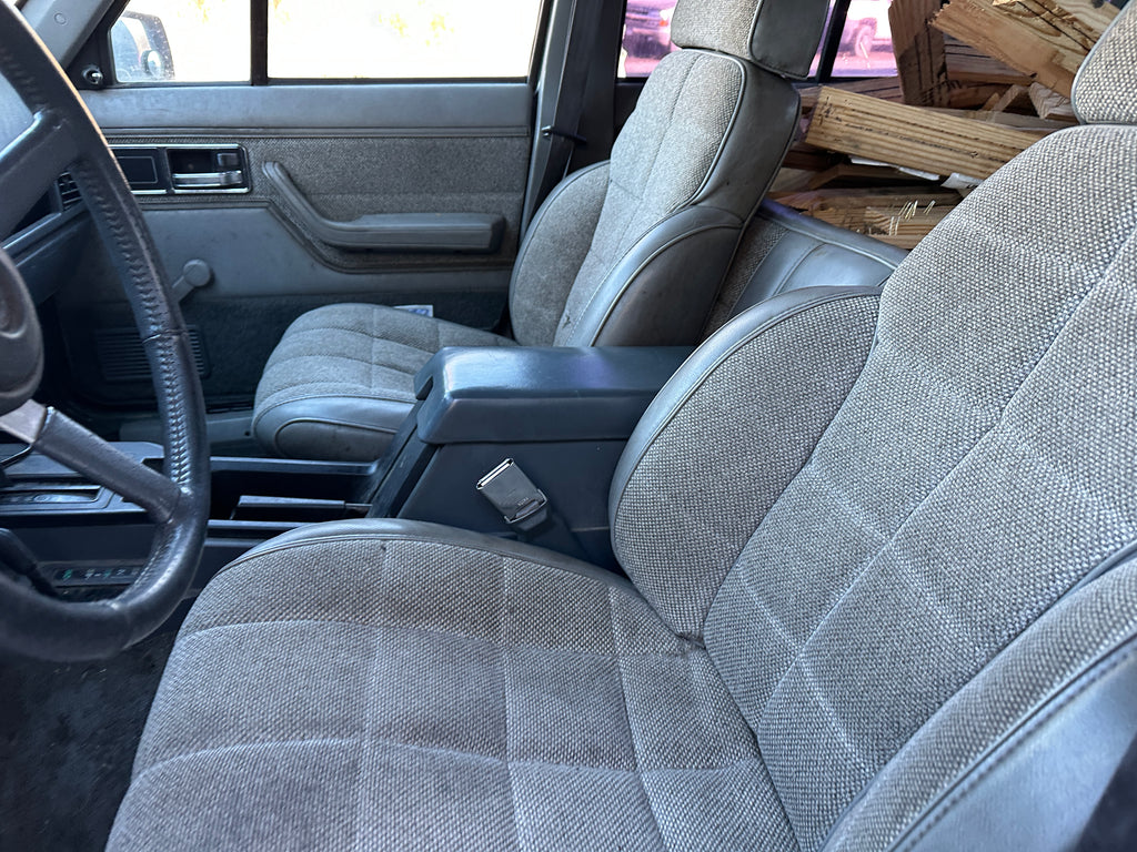 1992 Jeep Cherokee XJ 4.0 – J2505