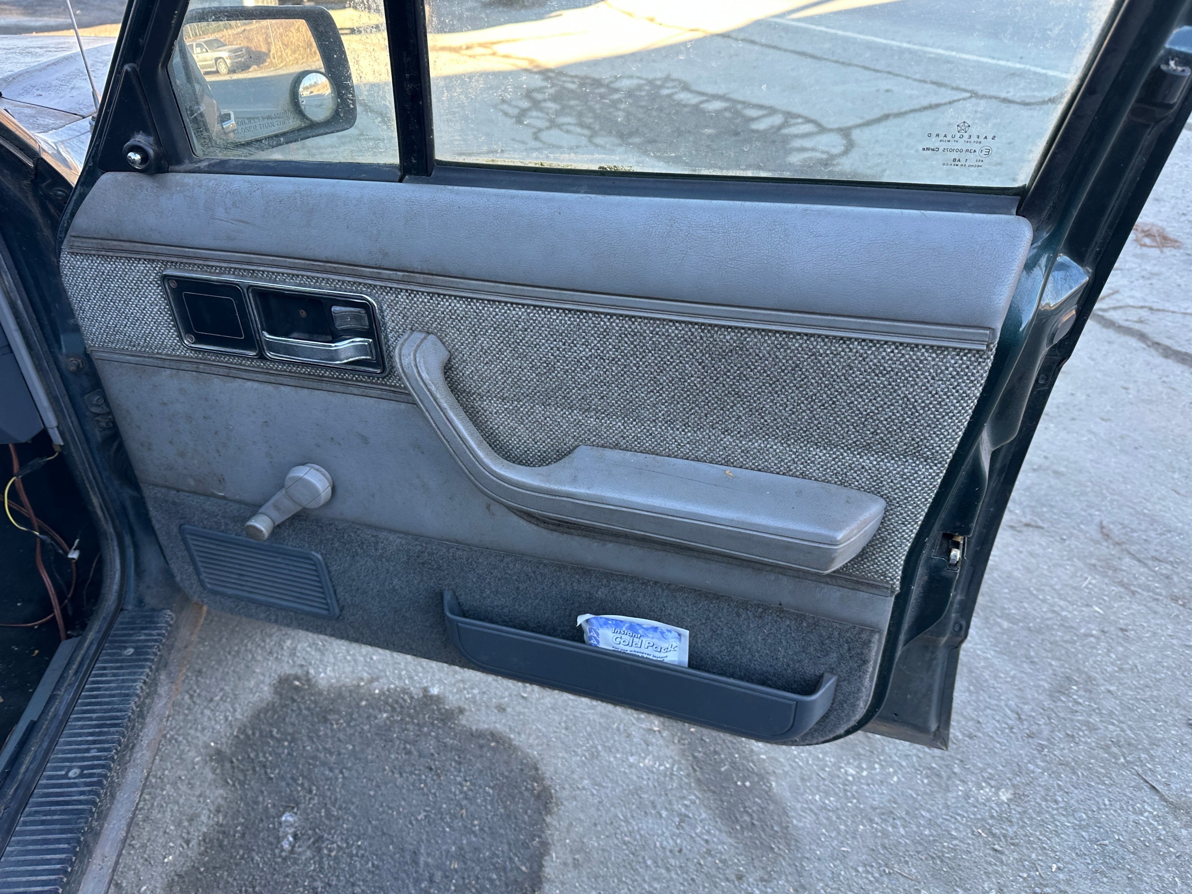 1992 Jeep Cherokee XJ 4.0 – J2505