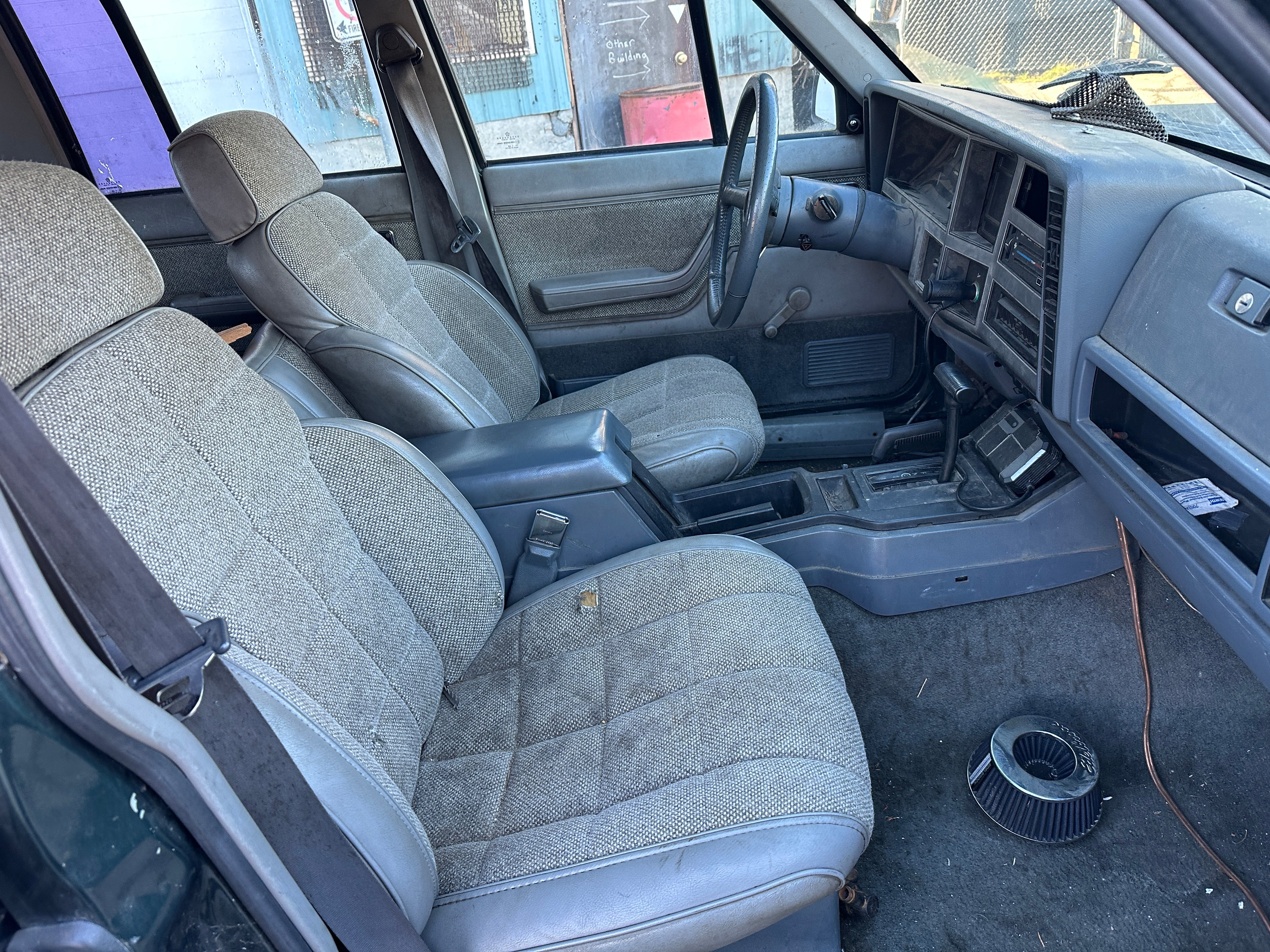 1992 Jeep Cherokee XJ 4.0 – J2505