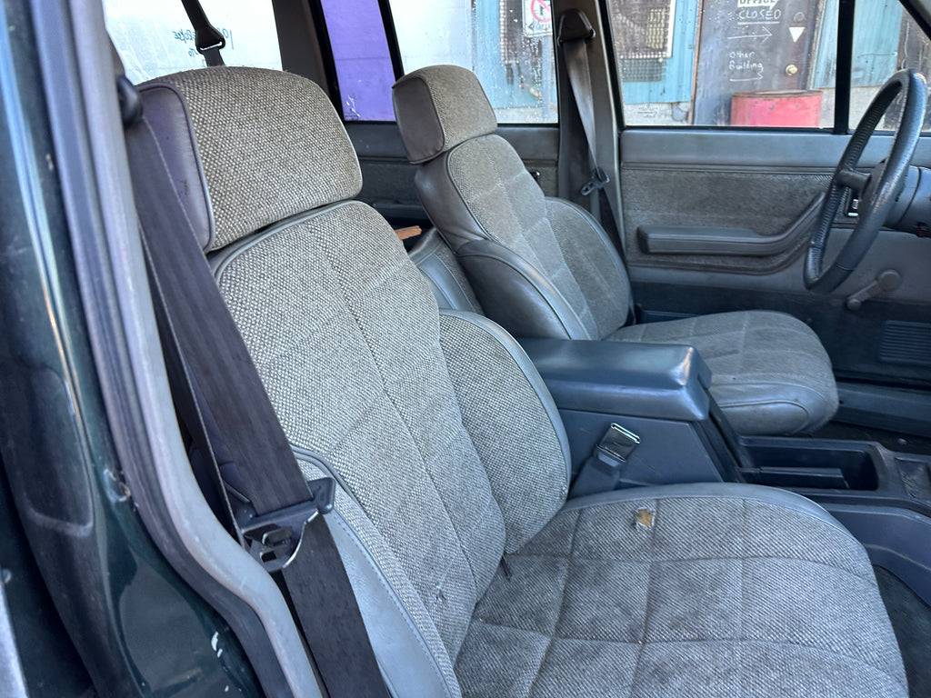 1992 Jeep Cherokee XJ 4.0 – J2505