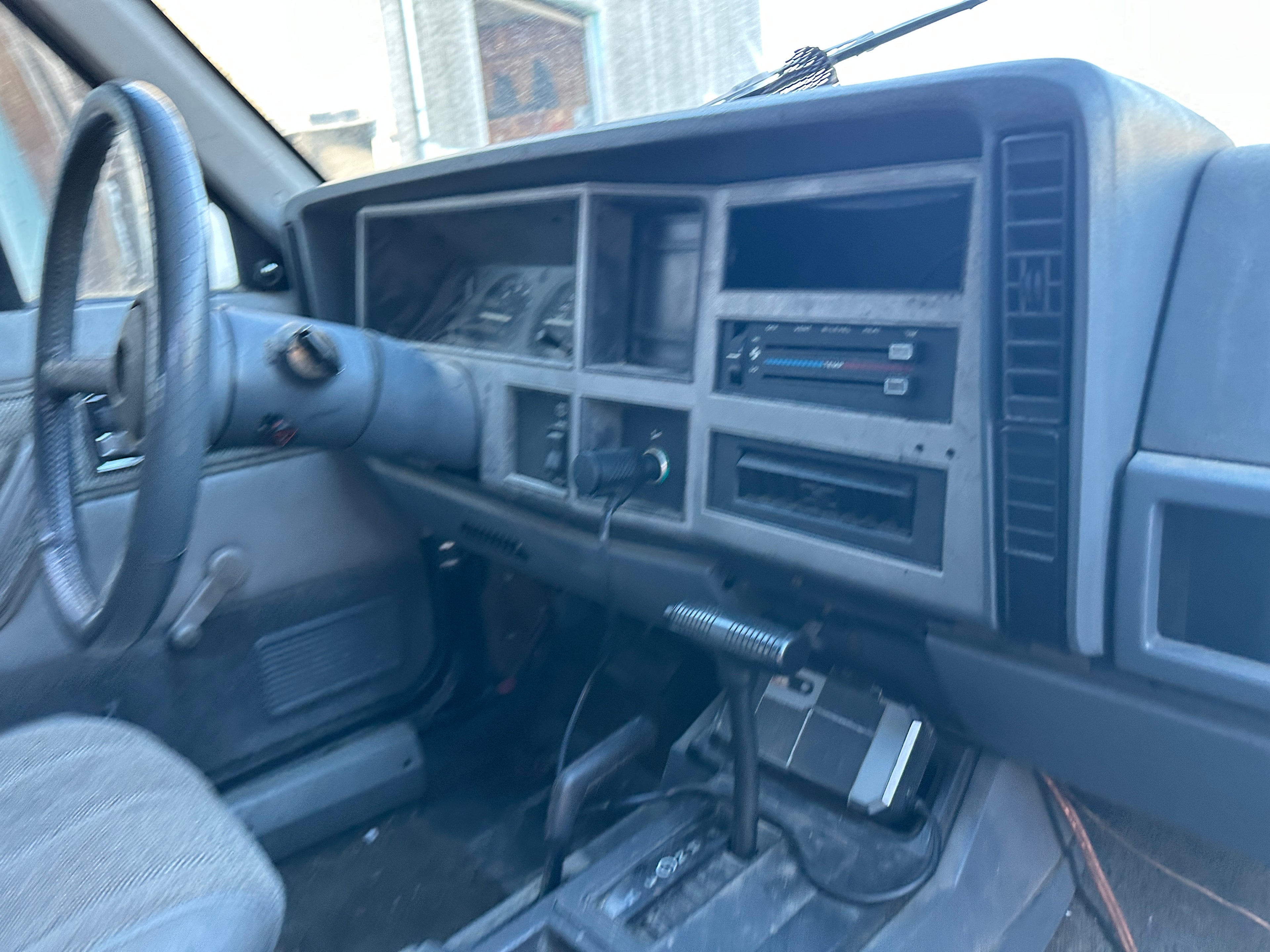 1992 Jeep Cherokee XJ 4.0 – J2505