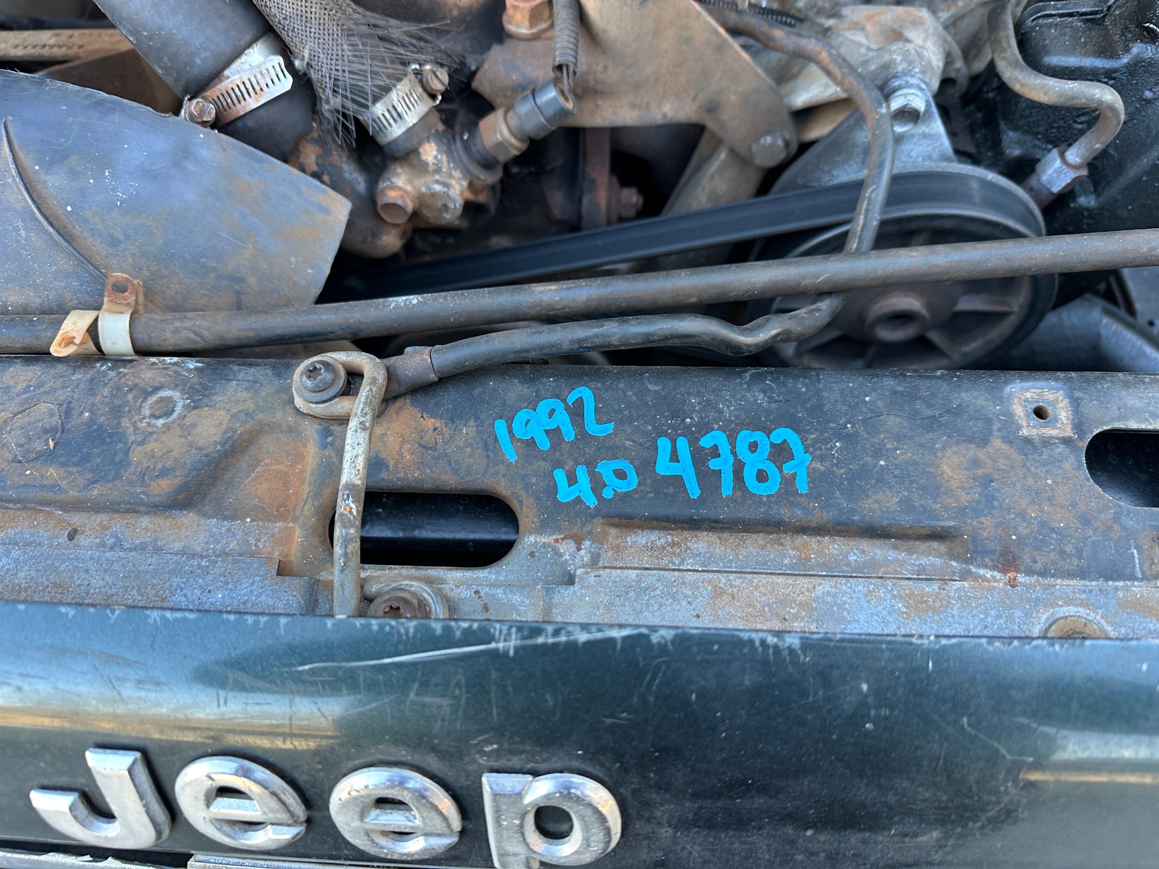 1992 Jeep Cherokee XJ 4.0 – J2505