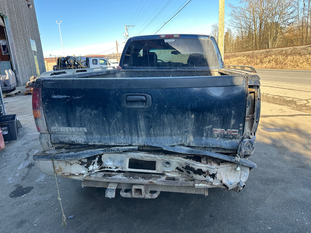 2002 Chevy Silverado 2500 6.6L LB7 – C2505