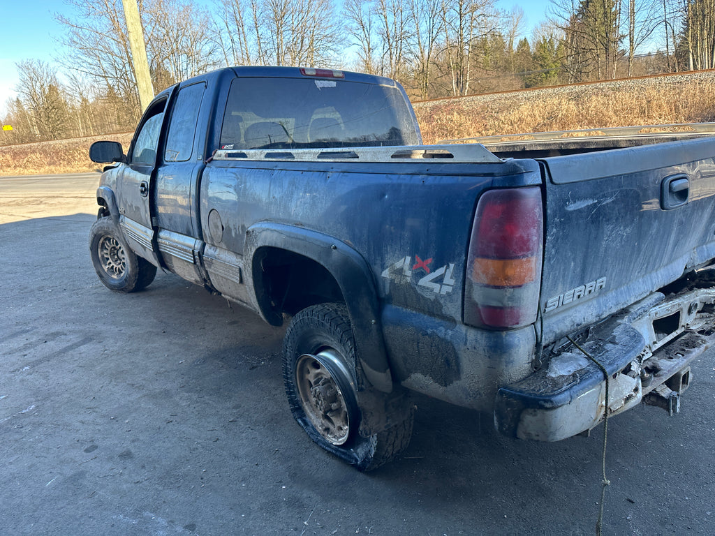 2002 Chevy Silverado 2500 6.6L LB7 – C2505