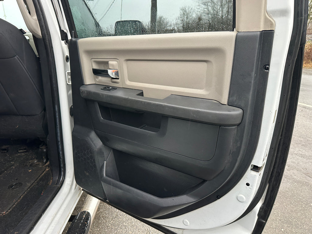 2012 Dodge Ram 3500 SLT 6.7 Cummins – D2602