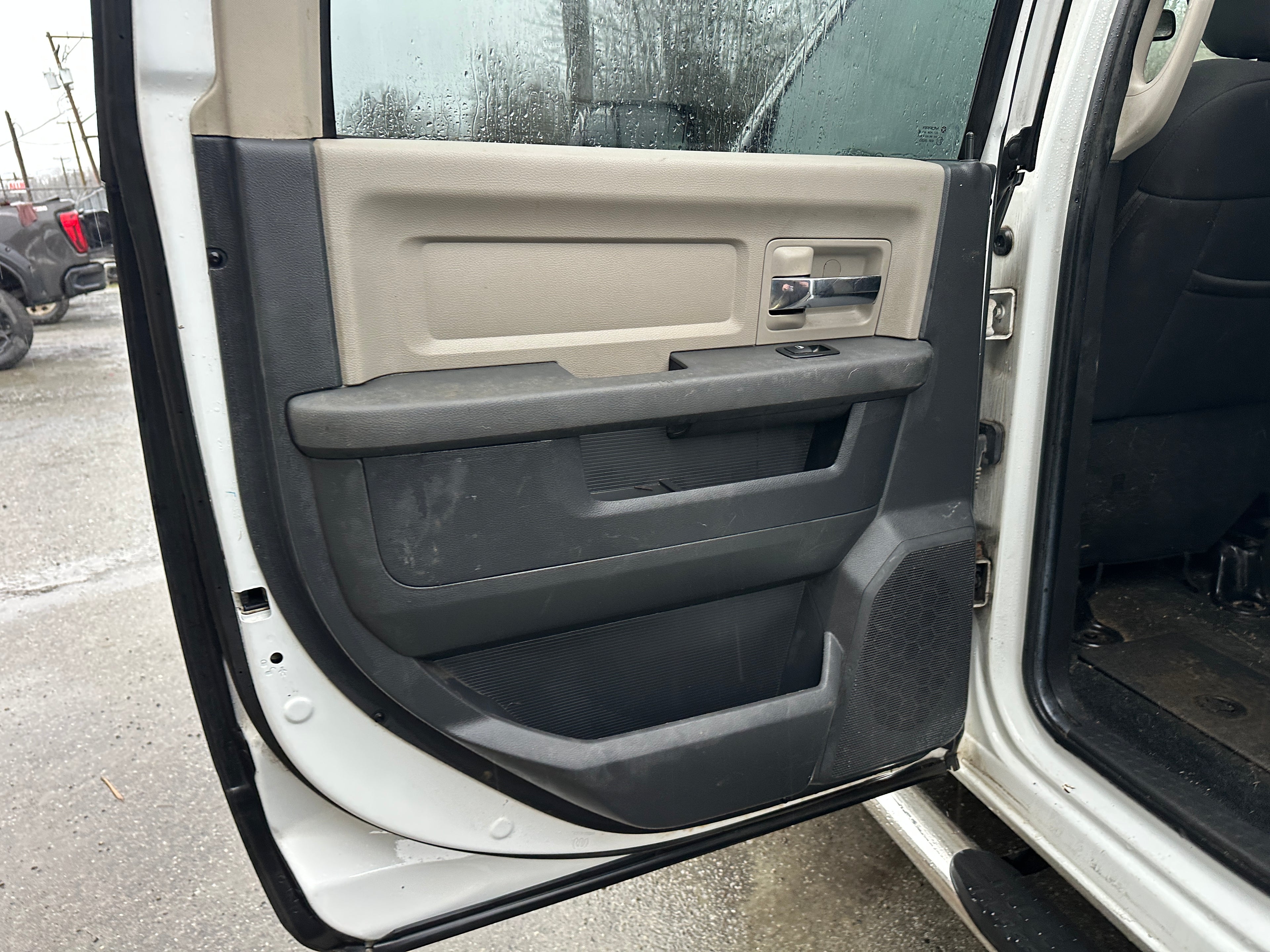 2012 Dodge Ram 3500 SLT 6.7 Cummins – D2602