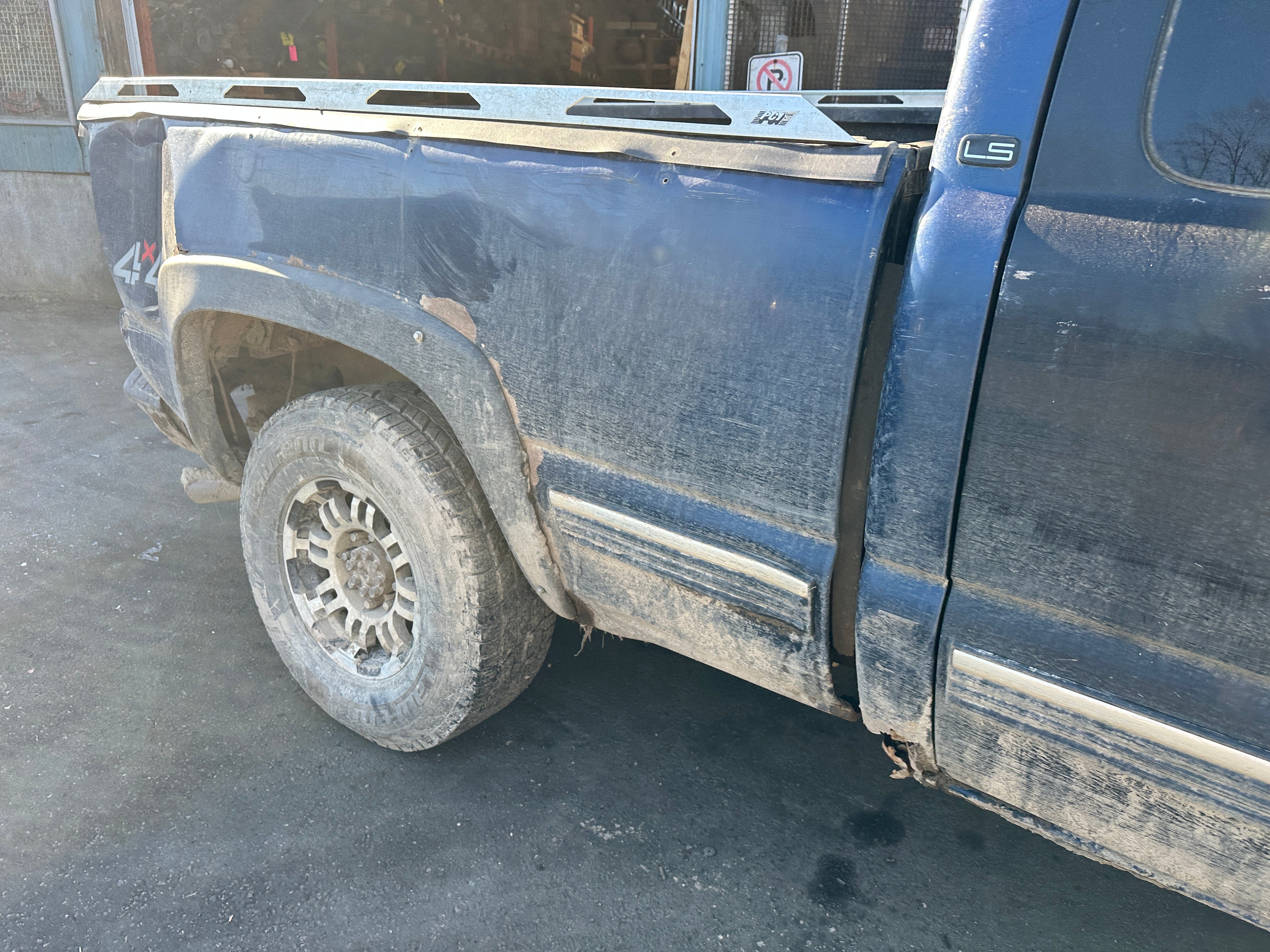 2002 Chevy Silverado 2500 6.6L LB7 – C2505