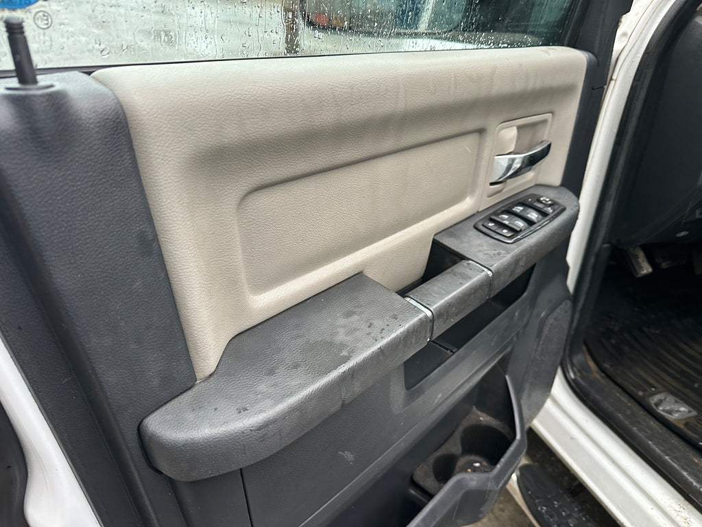 2012 Dodge Ram 3500 SLT 6.7 Cummins – D2602