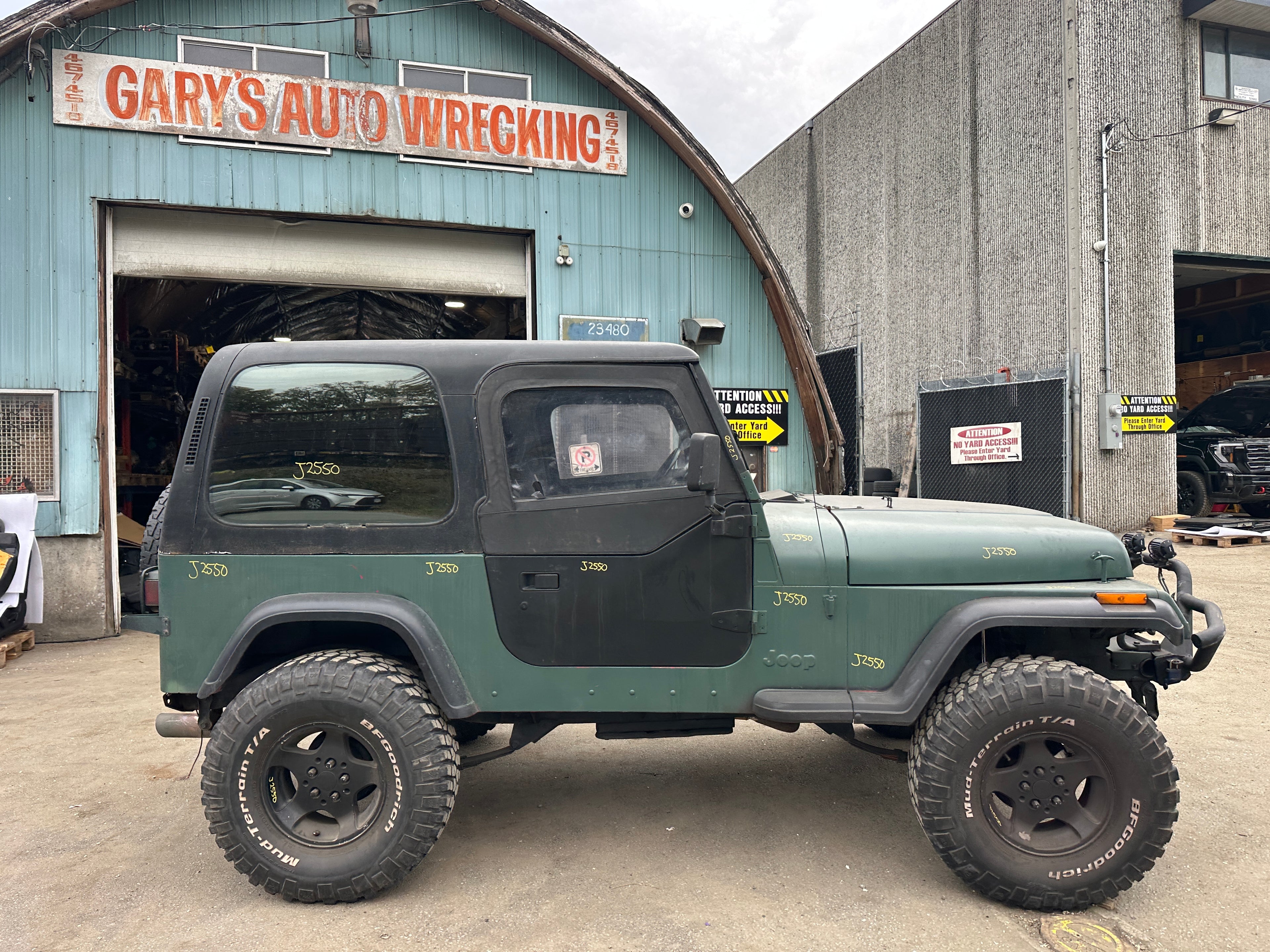 1993 Jeep Wrangler YJ 2.5 – J2550