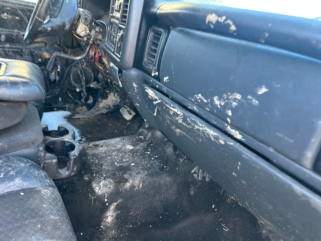 2002 Chevy Silverado 2500 6.6L LB7 – C2505