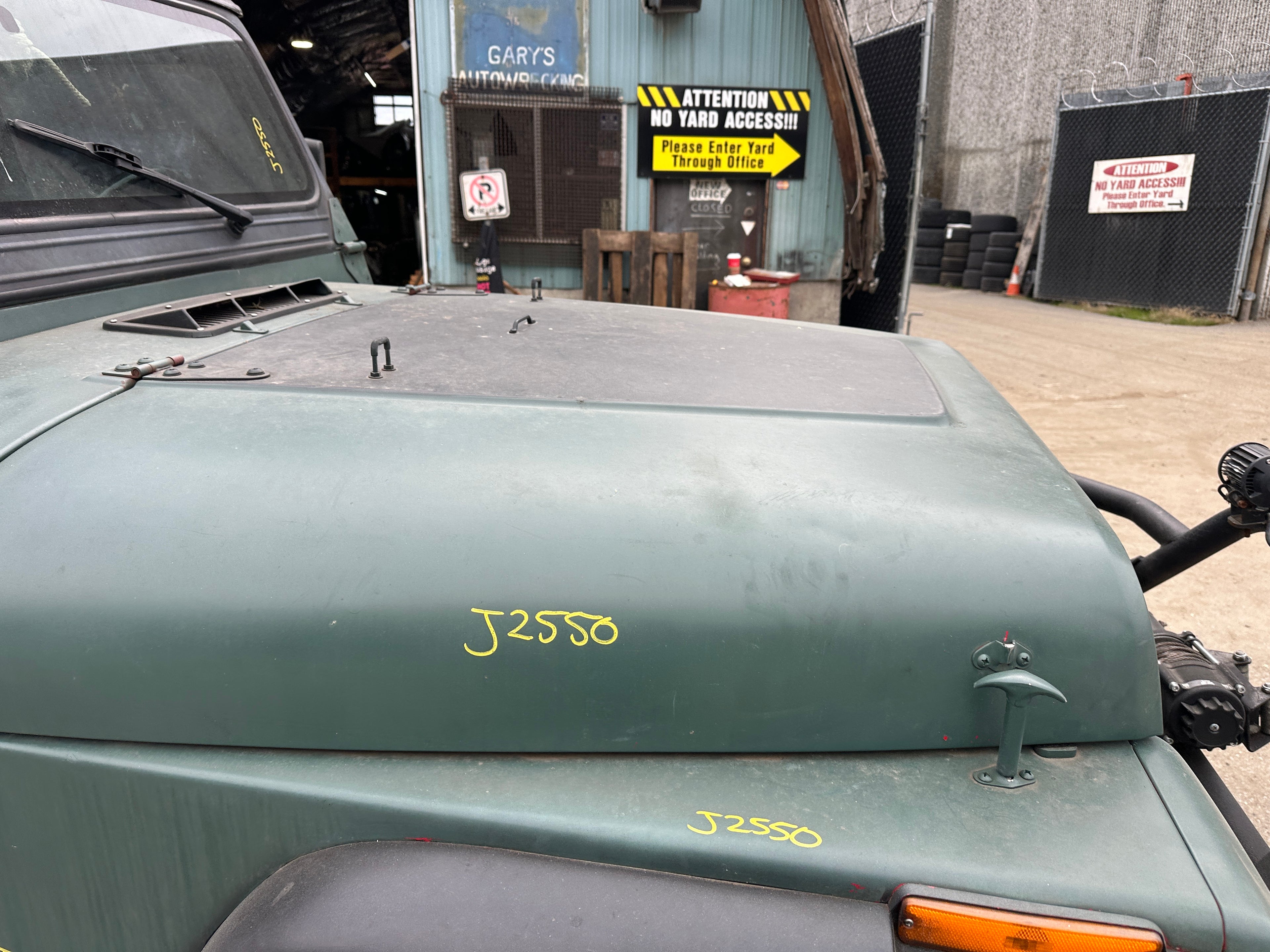 1993 Jeep Wrangler YJ 2.5 – J2550