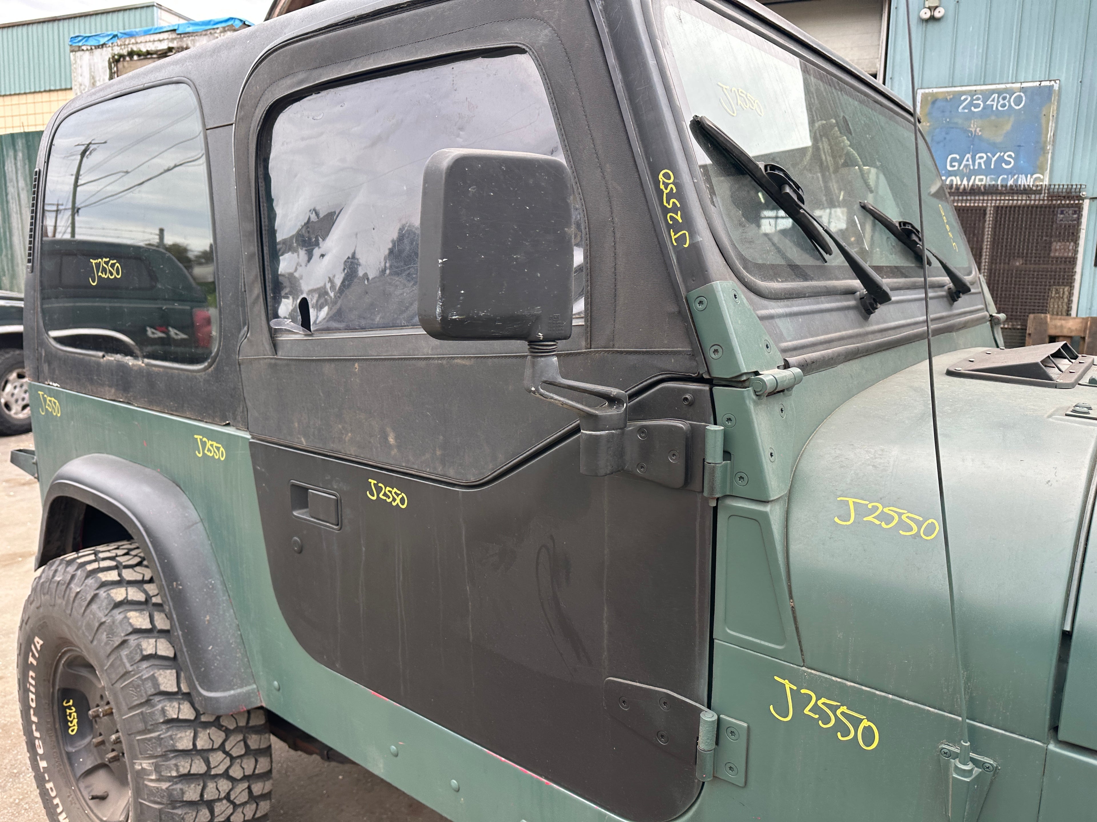1993 Jeep Wrangler YJ 2.5 – J2550