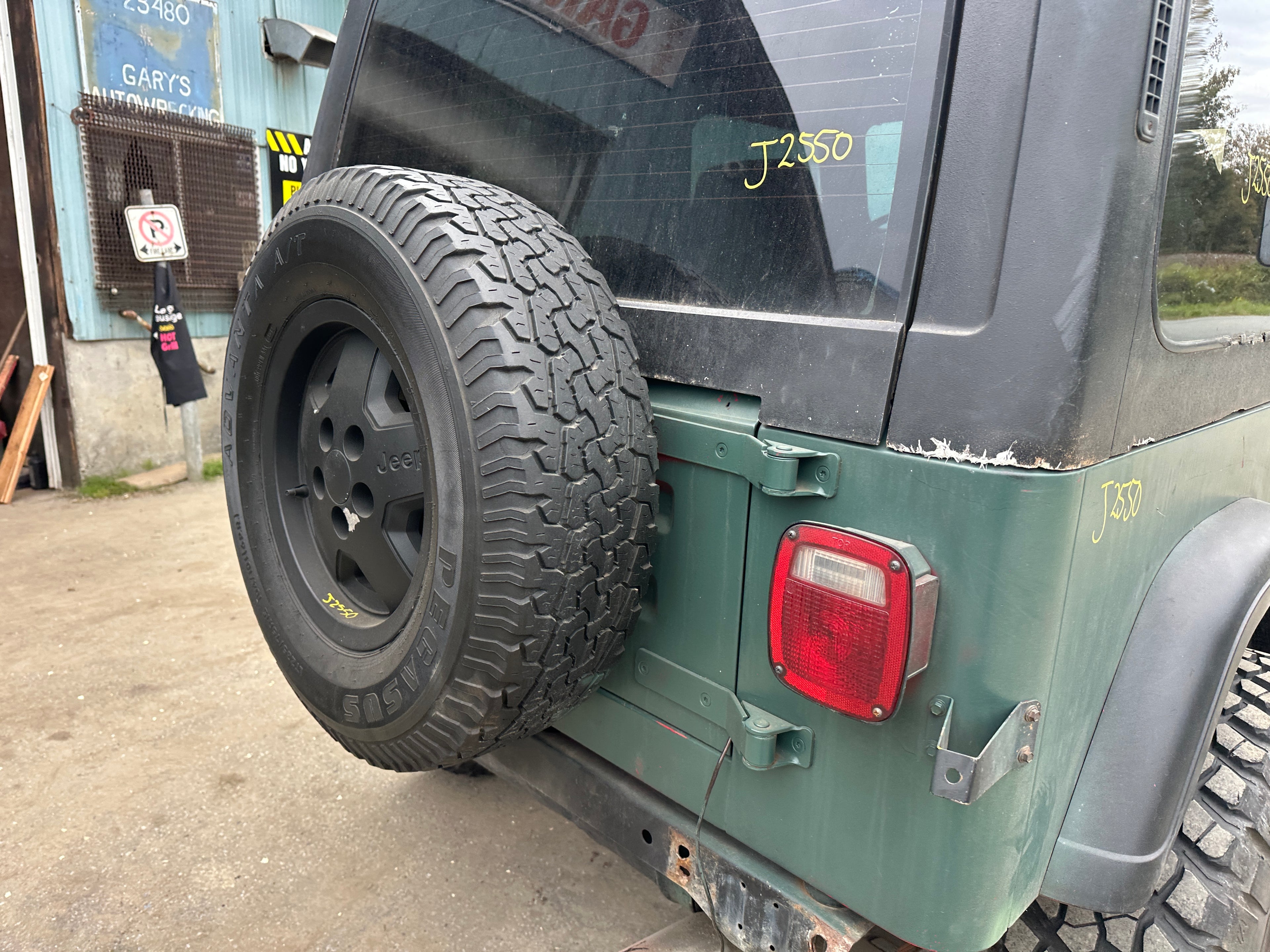 1993 Jeep Wrangler YJ 2.5 – J2550