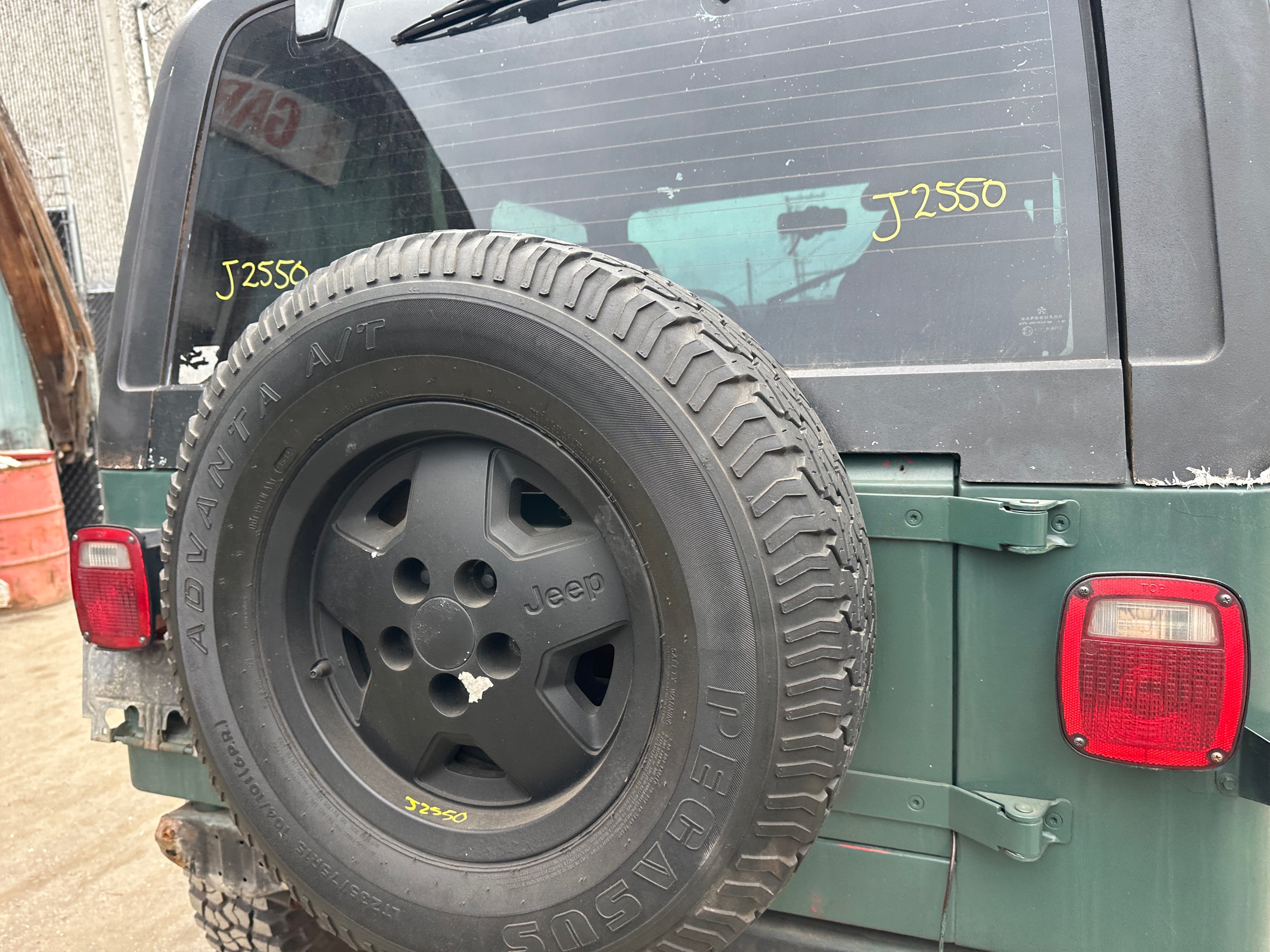 1993 Jeep Wrangler YJ 2.5 – J2550