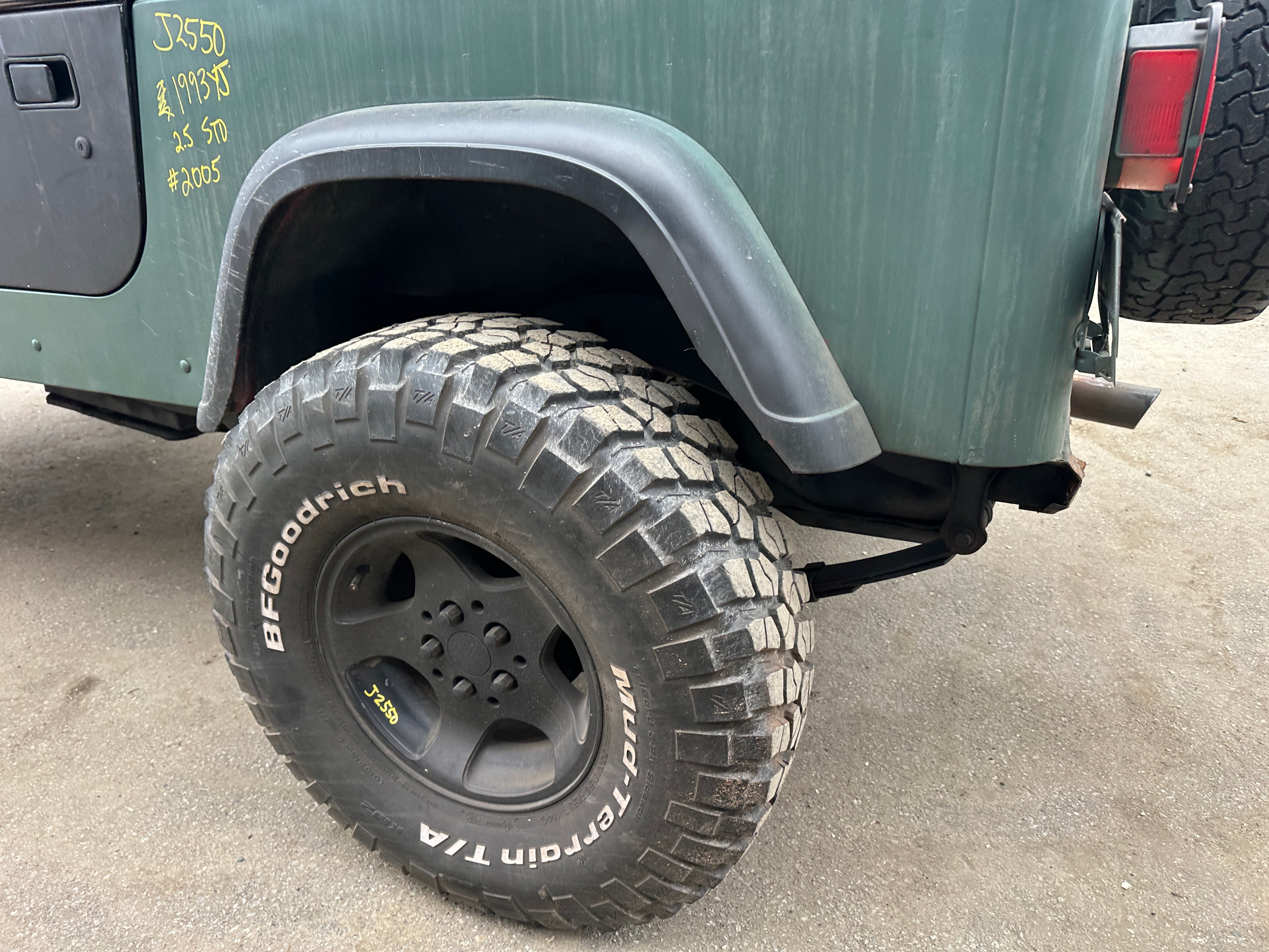 1993 Jeep Wrangler YJ 2.5 – J2550