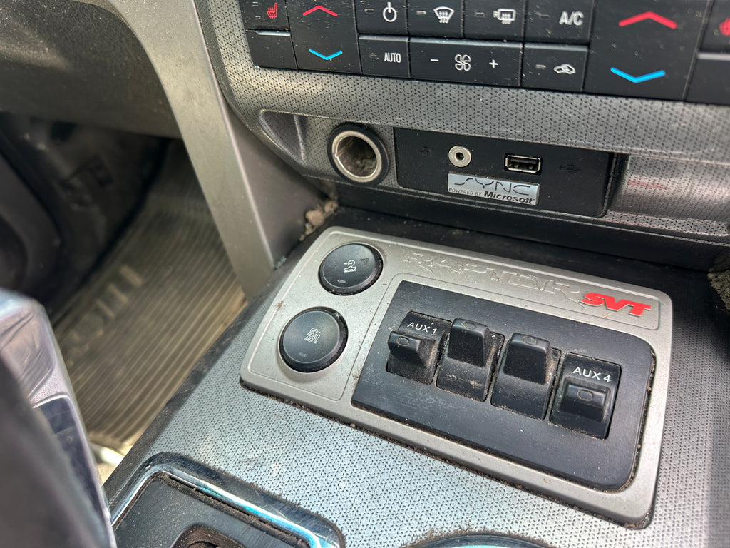 2010 Ford F-150 Raptor – F2505