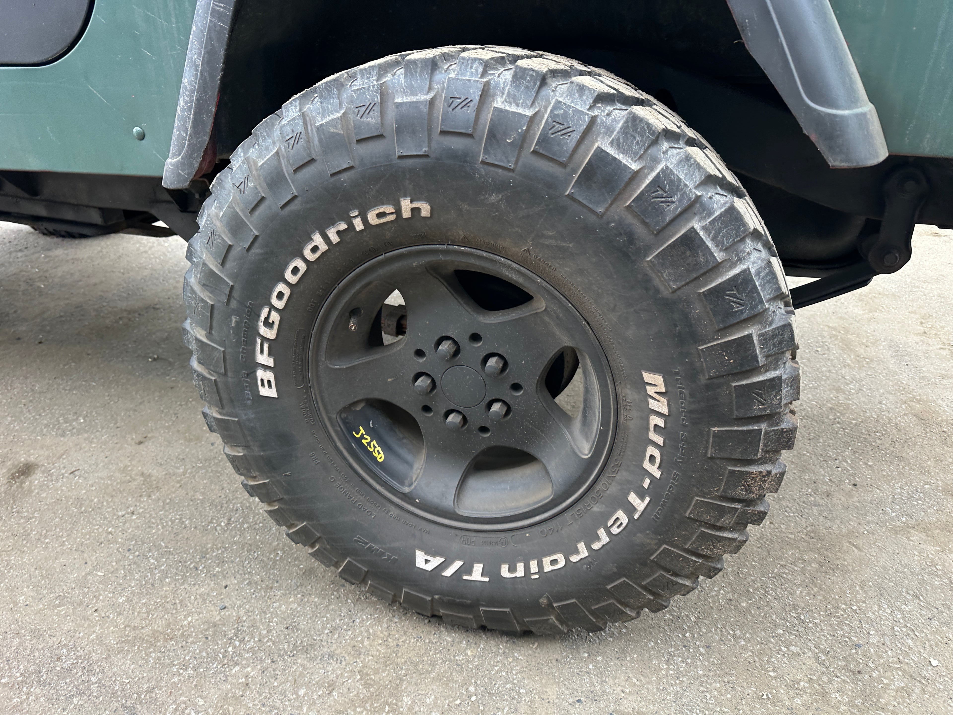 1993 Jeep Wrangler YJ 2.5 – J2550