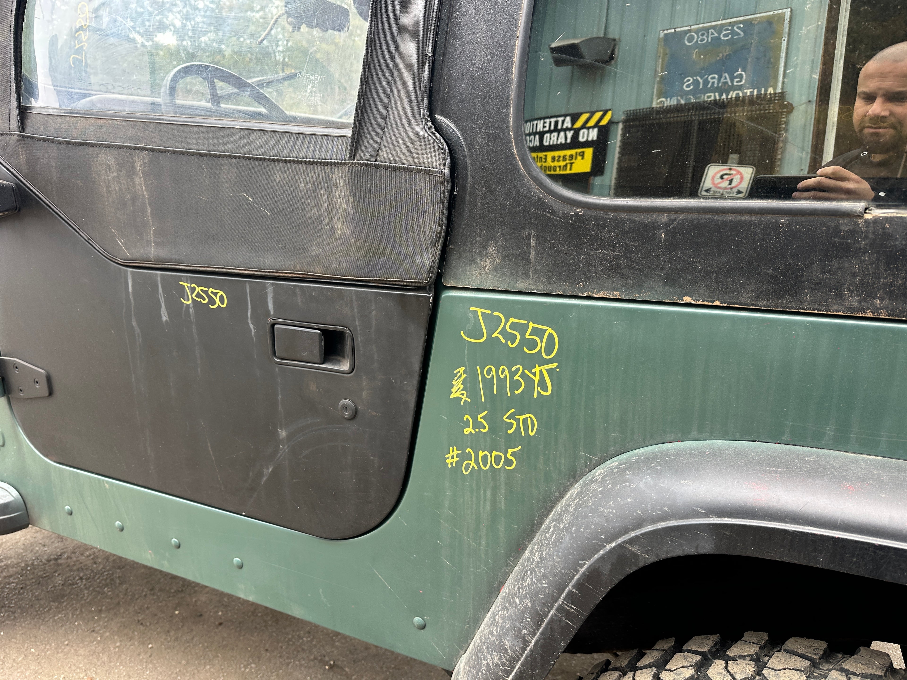1993 Jeep Wrangler YJ 2.5 – J2550