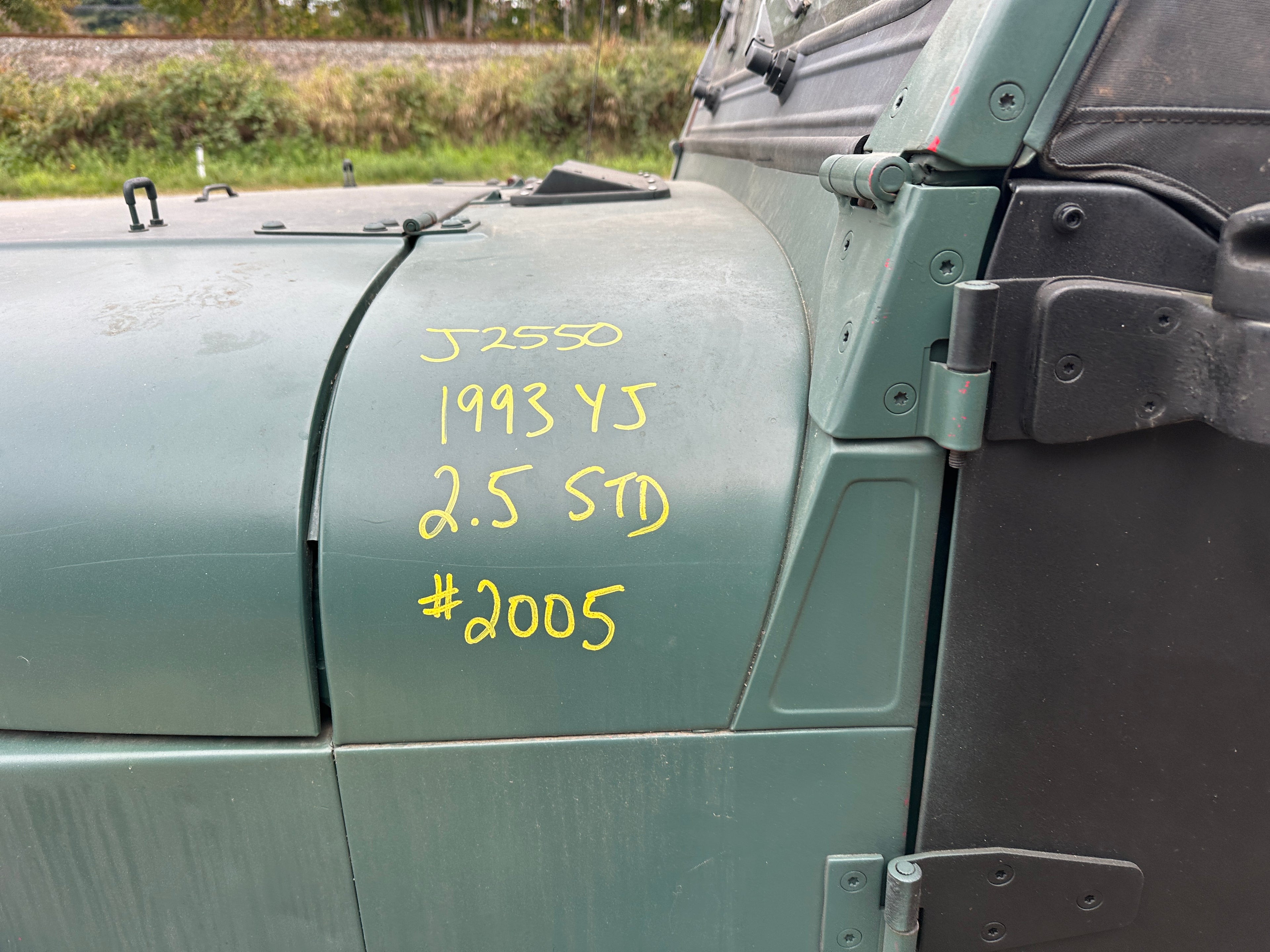 1993 Jeep Wrangler YJ 2.5 – J2550