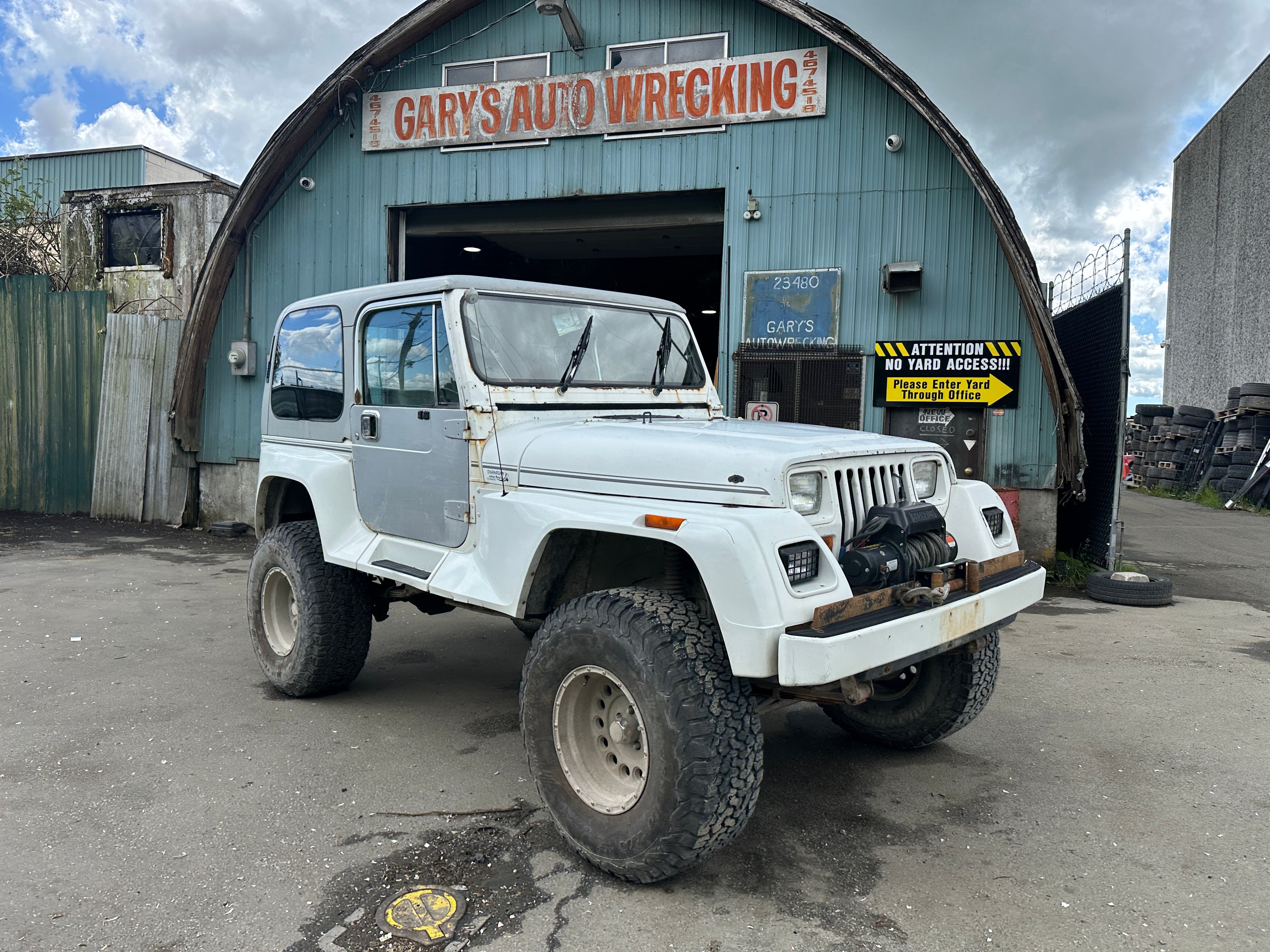 1992 Jeep Wrangler YJ – J2527