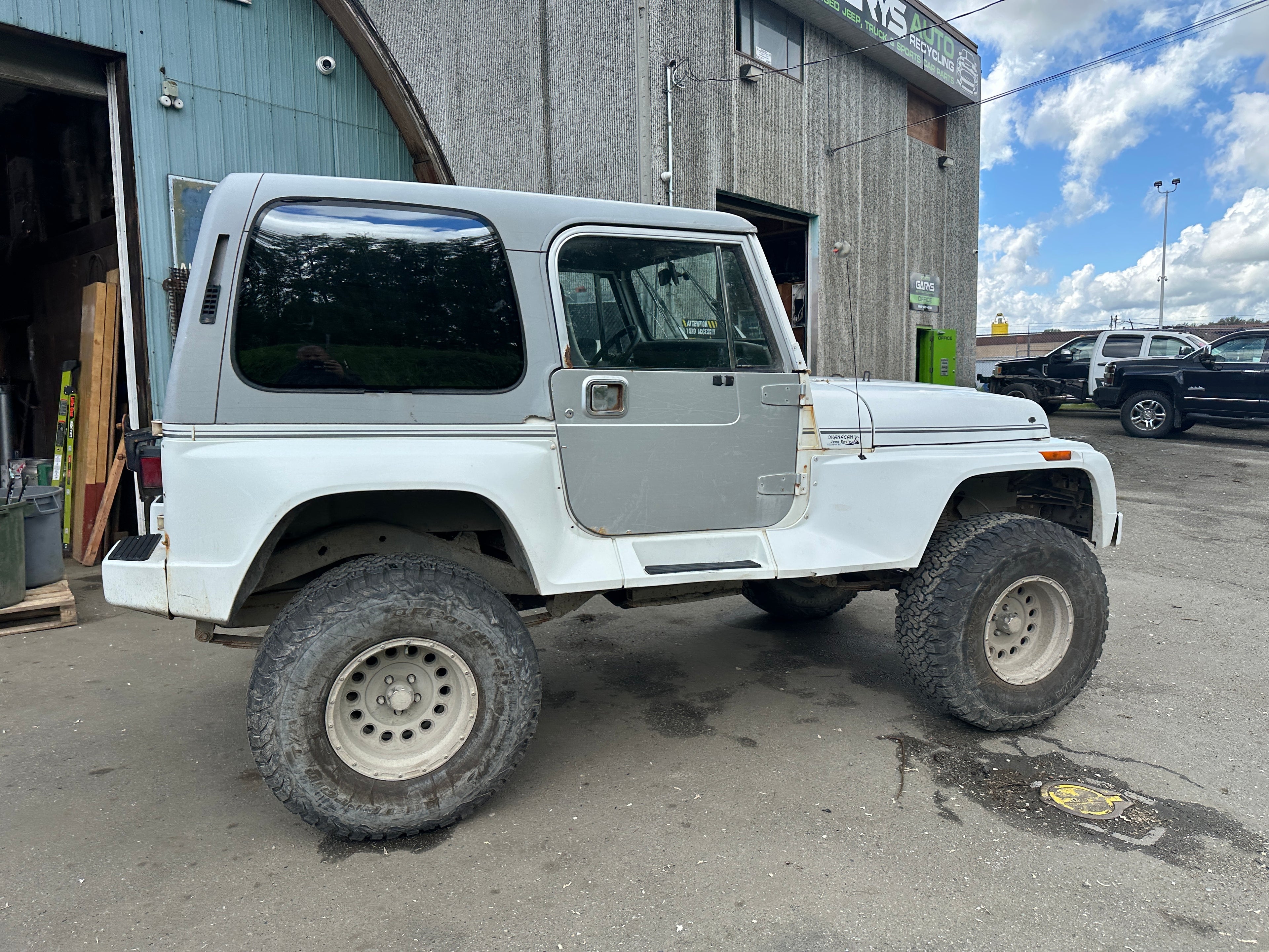 1992 Jeep Wrangler YJ – J2527