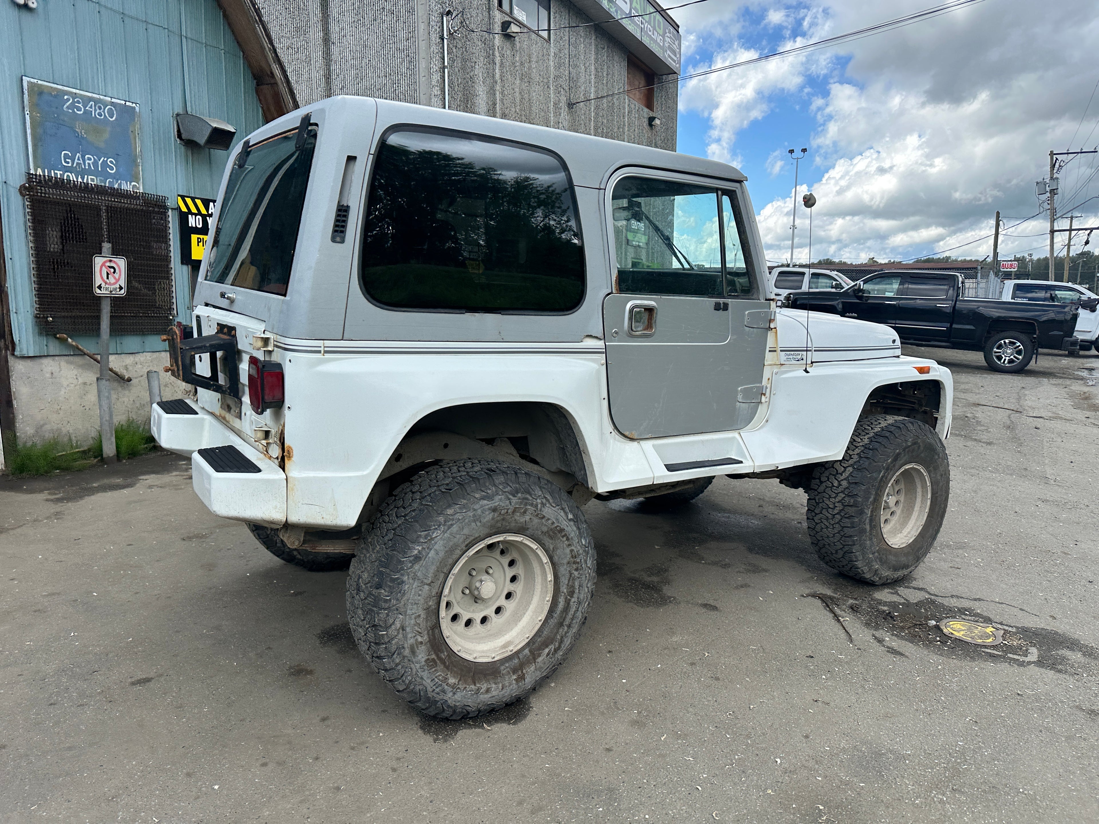 1992 Jeep Wrangler YJ – J2527