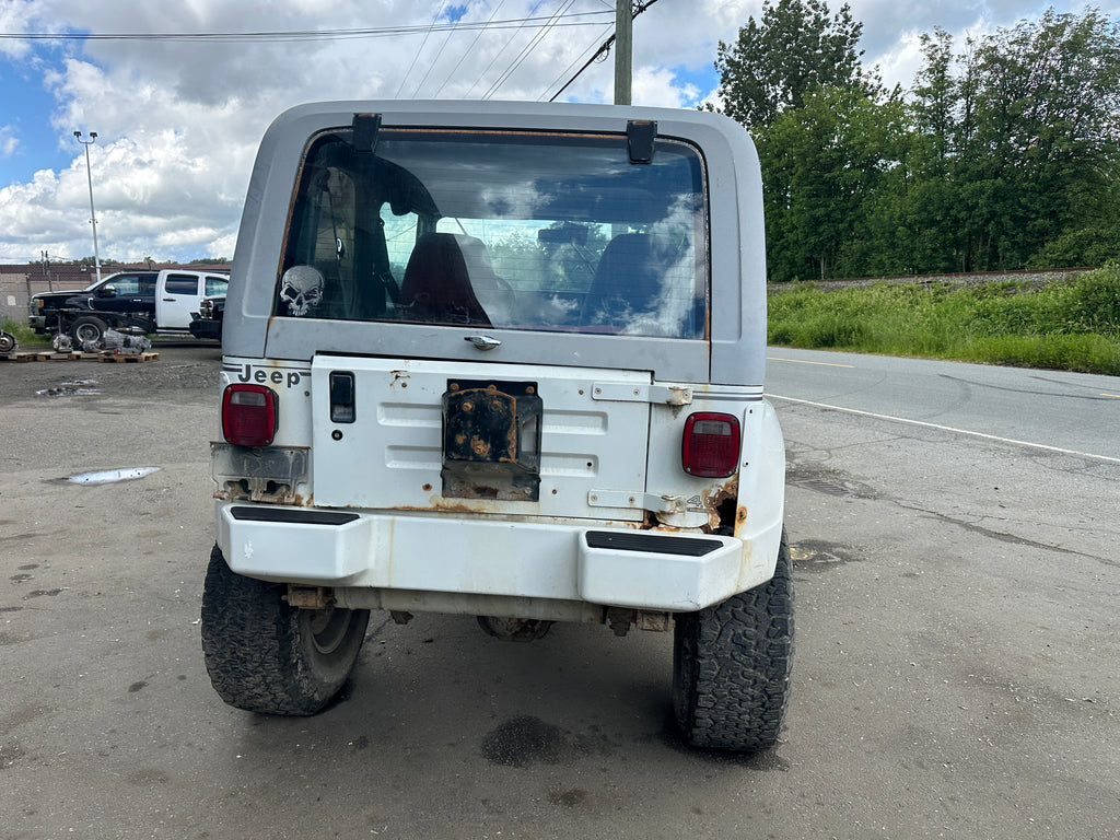 1992 Jeep Wrangler YJ – J2527
