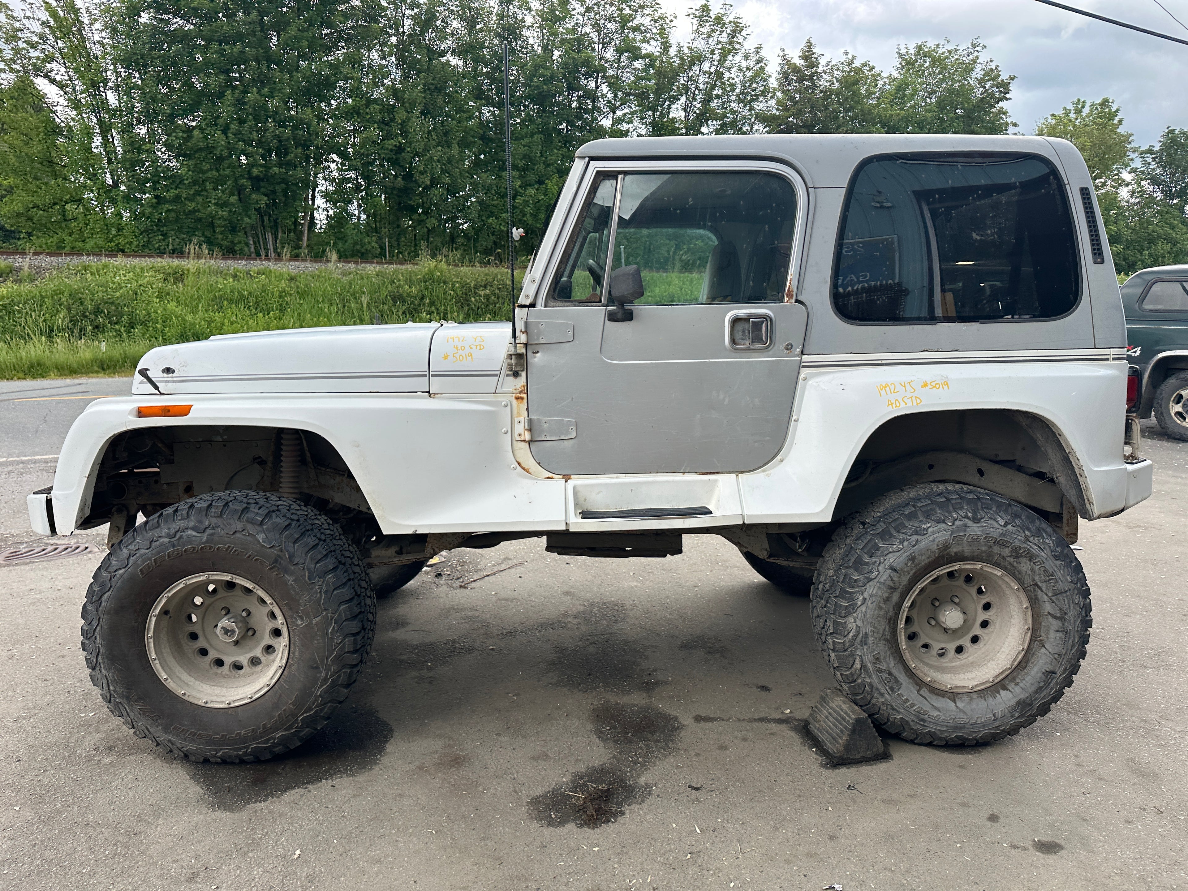 1992 Jeep Wrangler YJ – J2527