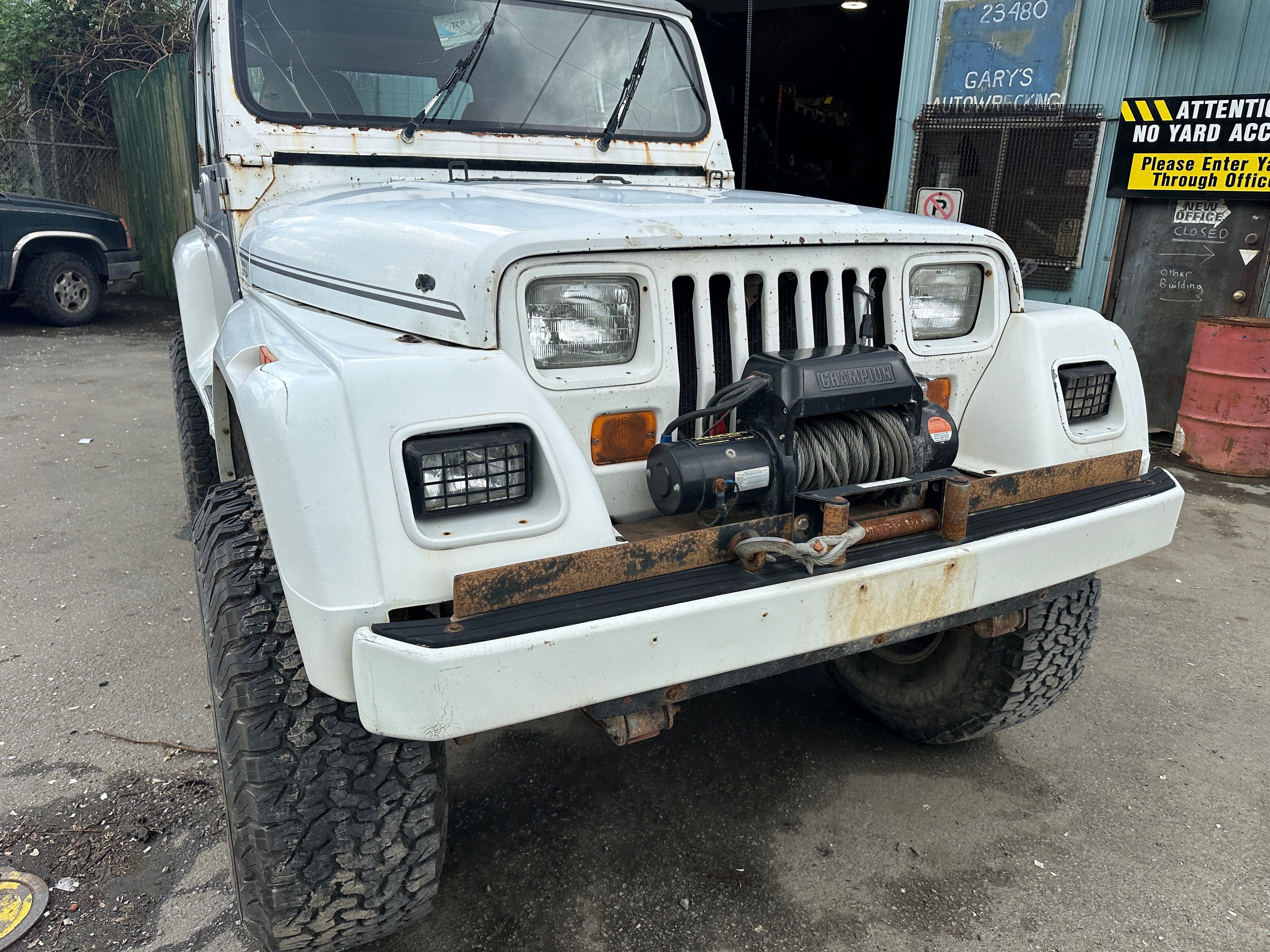 1992 Jeep Wrangler YJ – J2527