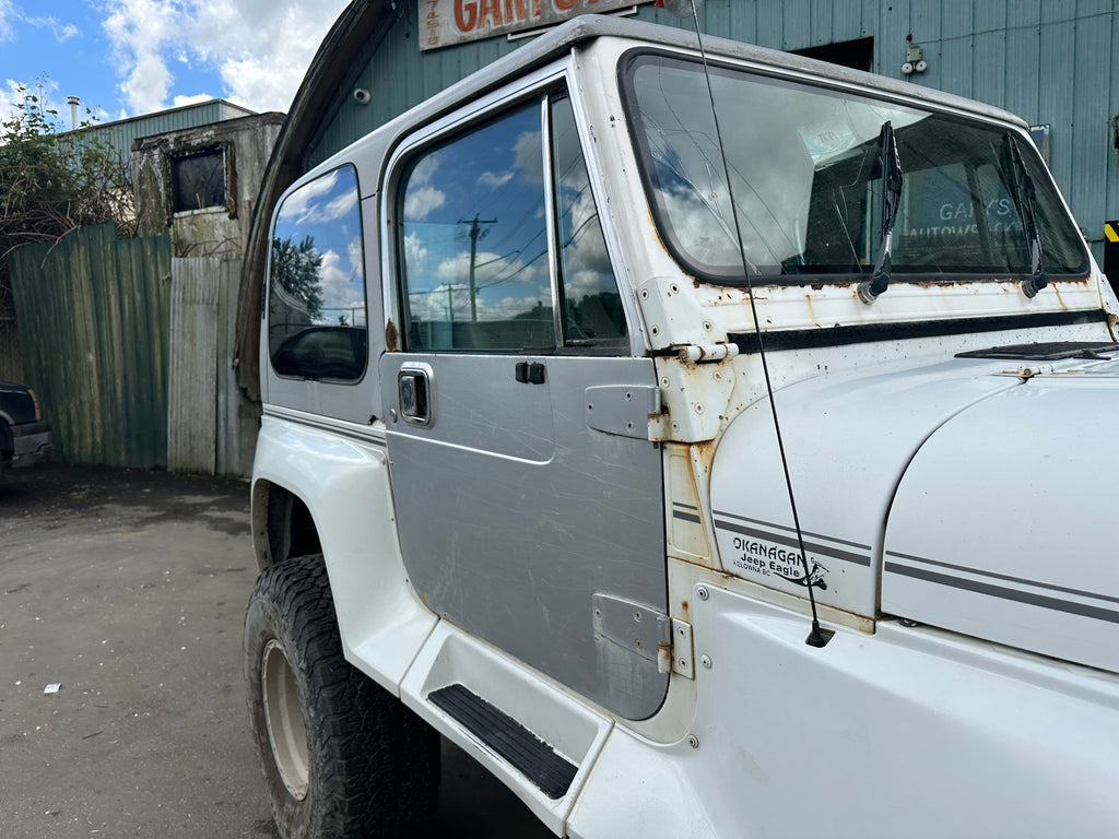 1992 Jeep Wrangler YJ – J2527