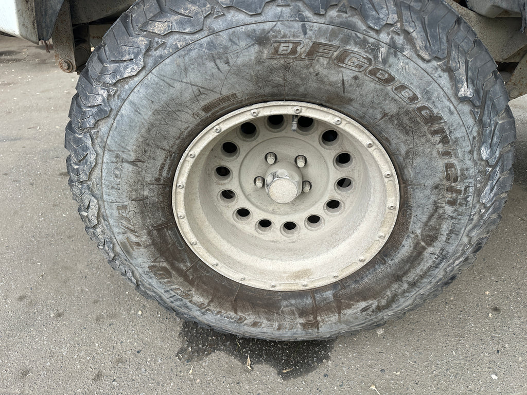 1992 Jeep Wrangler YJ – J2527