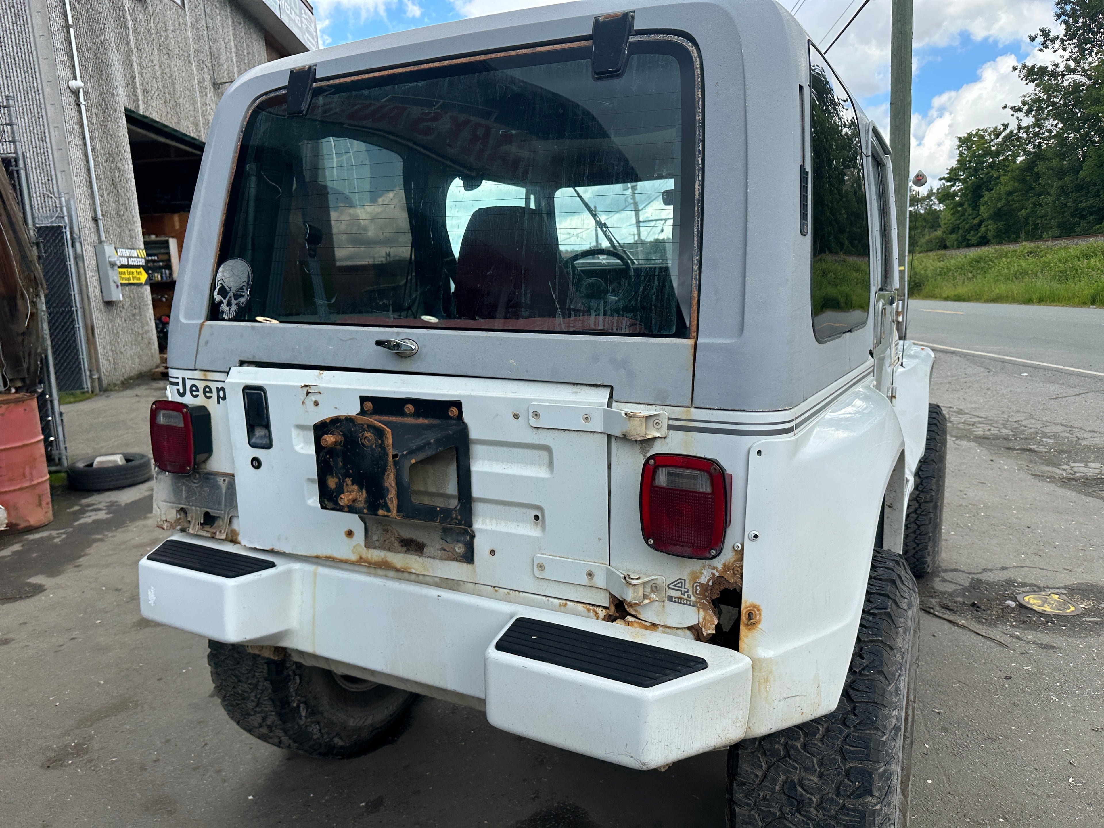 1992 Jeep Wrangler YJ – J2527