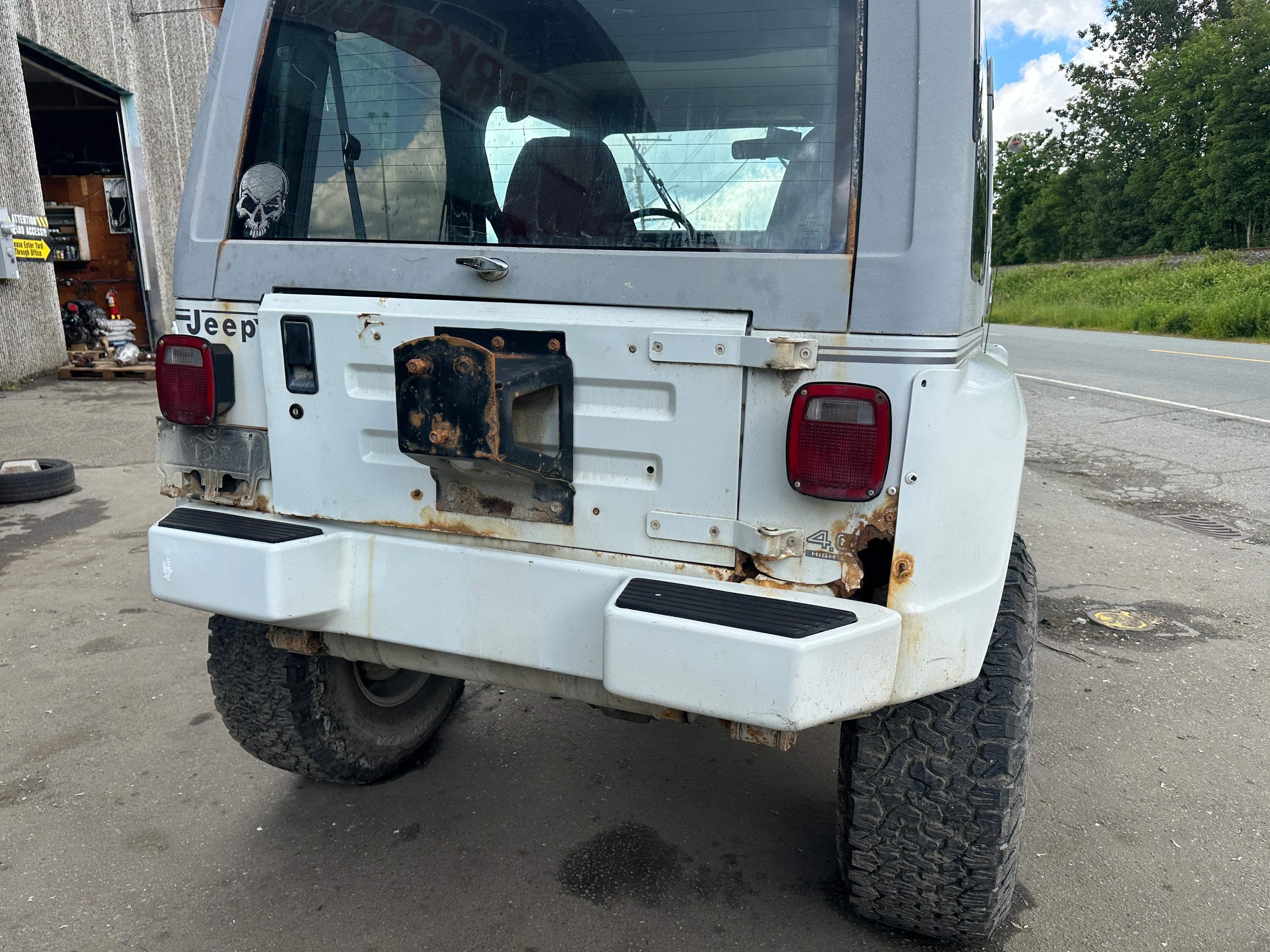 1992 Jeep Wrangler YJ – J2527