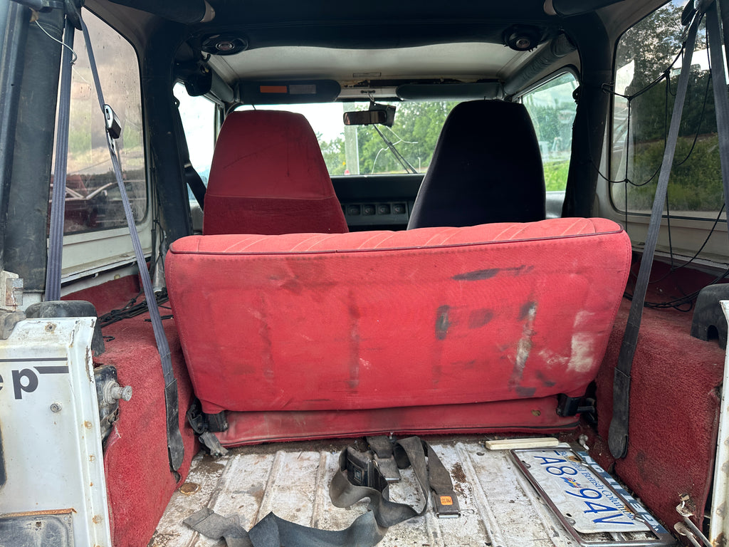 1992 Jeep Wrangler YJ – J2527