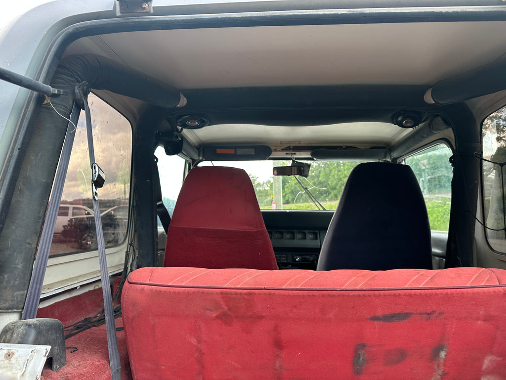 1992 Jeep Wrangler YJ – J2527